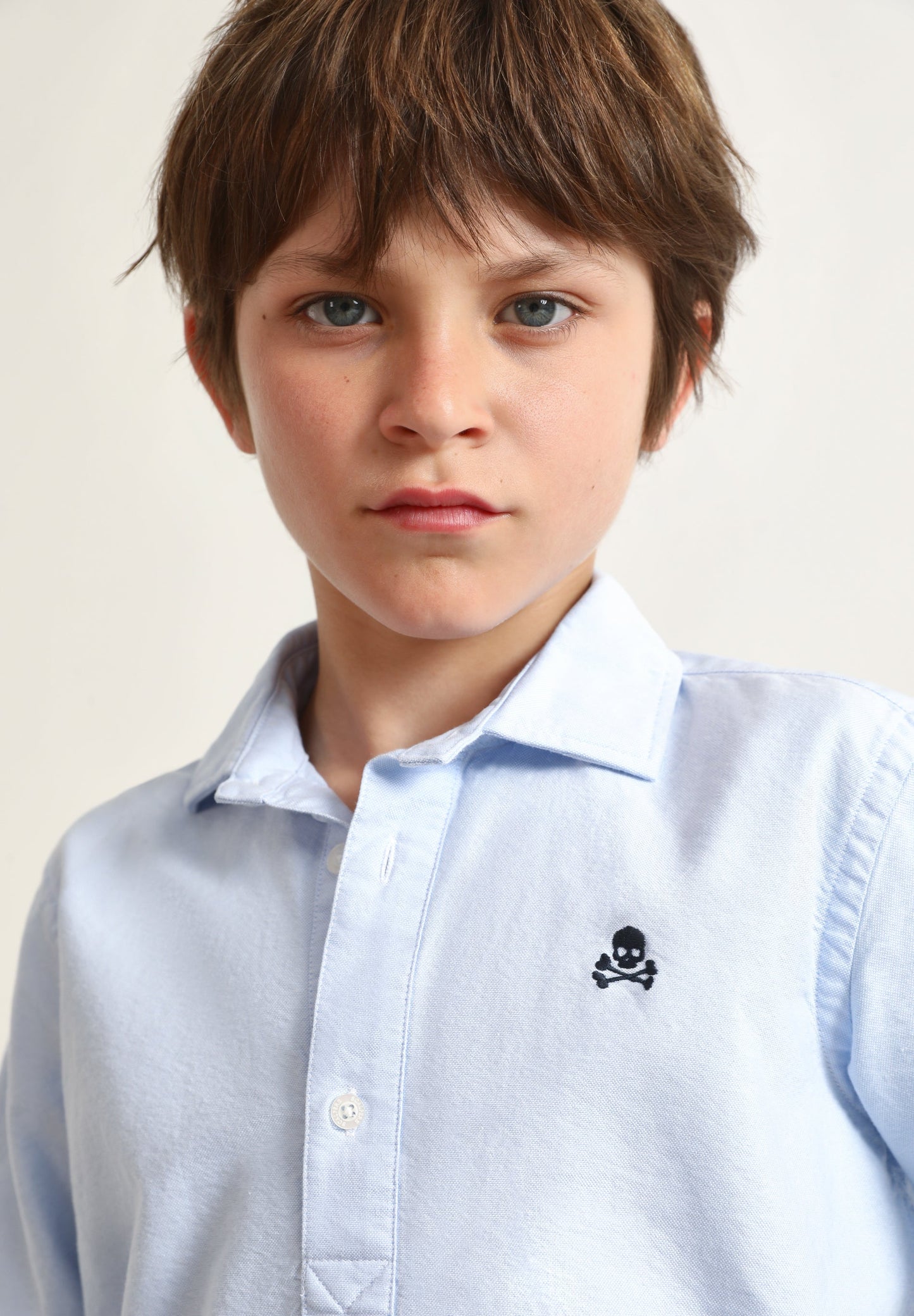 POLERA OXFORD CALAVERA CONTRASTE