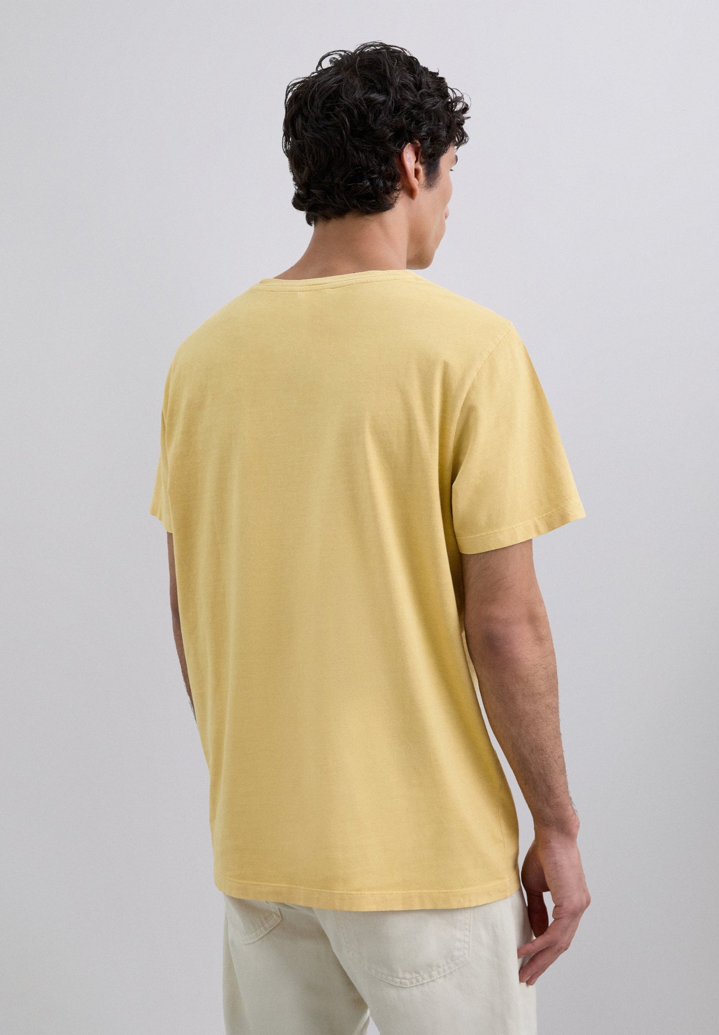 POLERA CALAVERA BORDADA