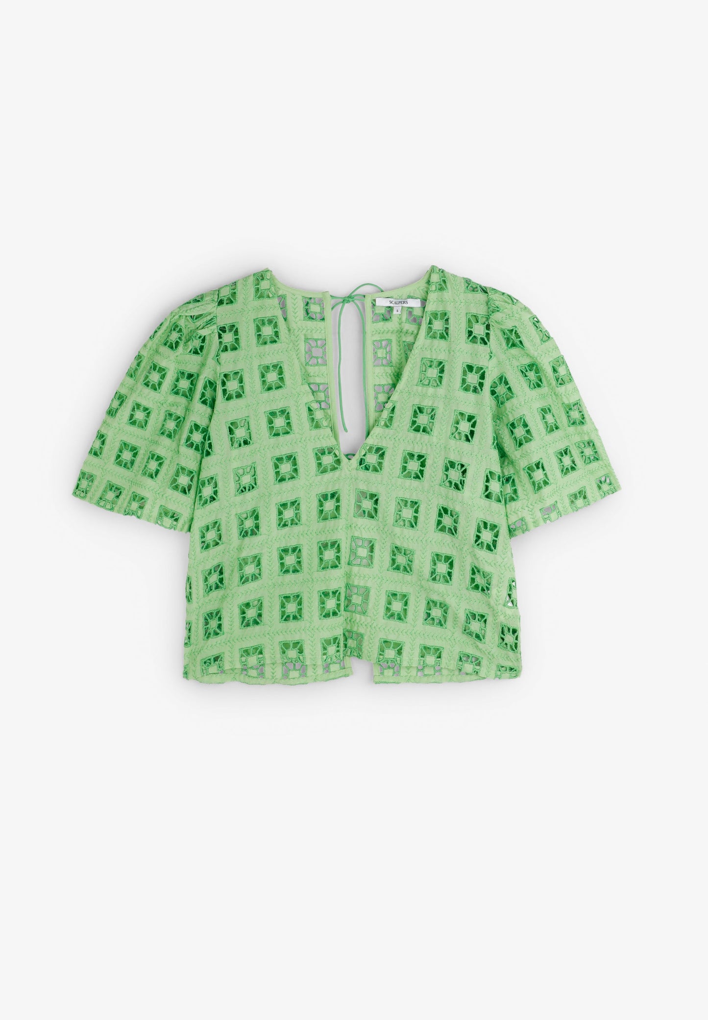 TOP DETALLES BORDADOS