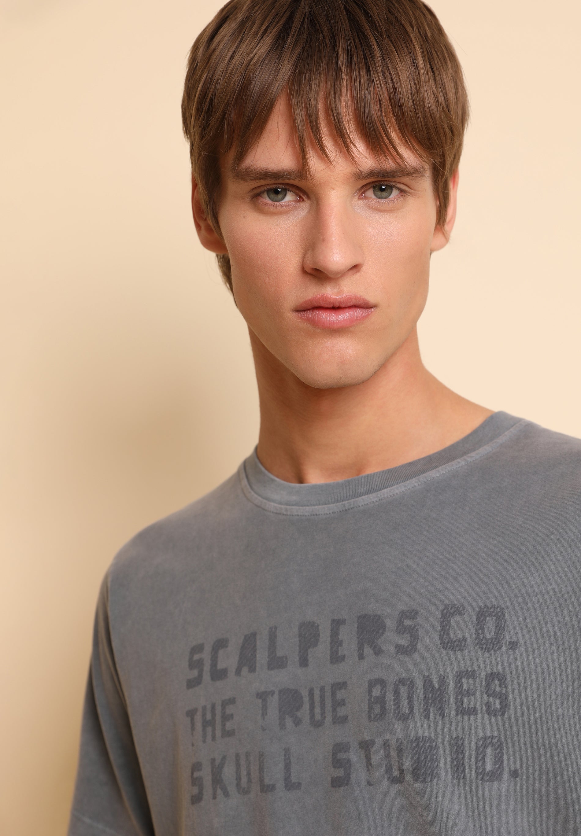 CAMISETA TEXTO FRONTAL