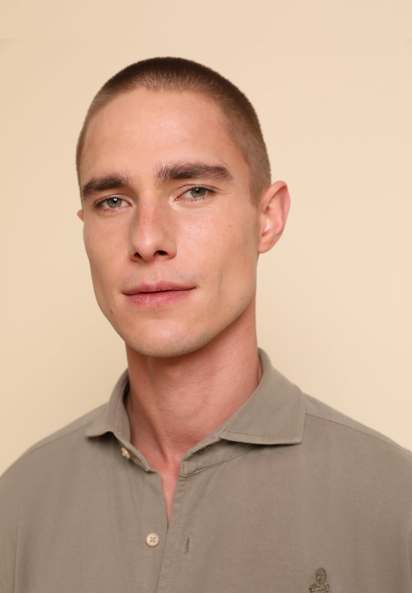 CAMISA PIQUÉ CALAVERA