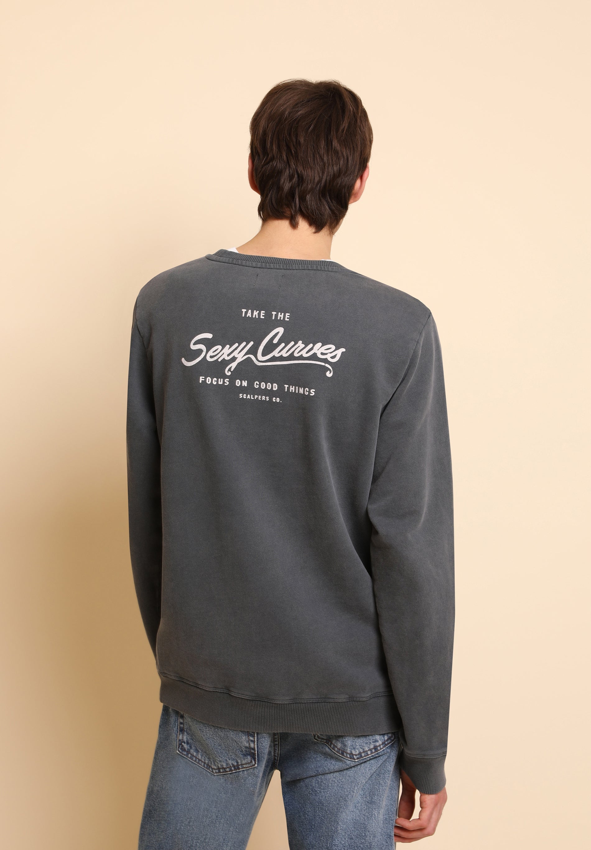 SUDADERA PRINT TRASERO