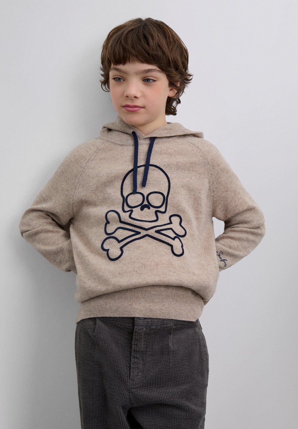 CHALECO CALAVERA CON CAPUCHA