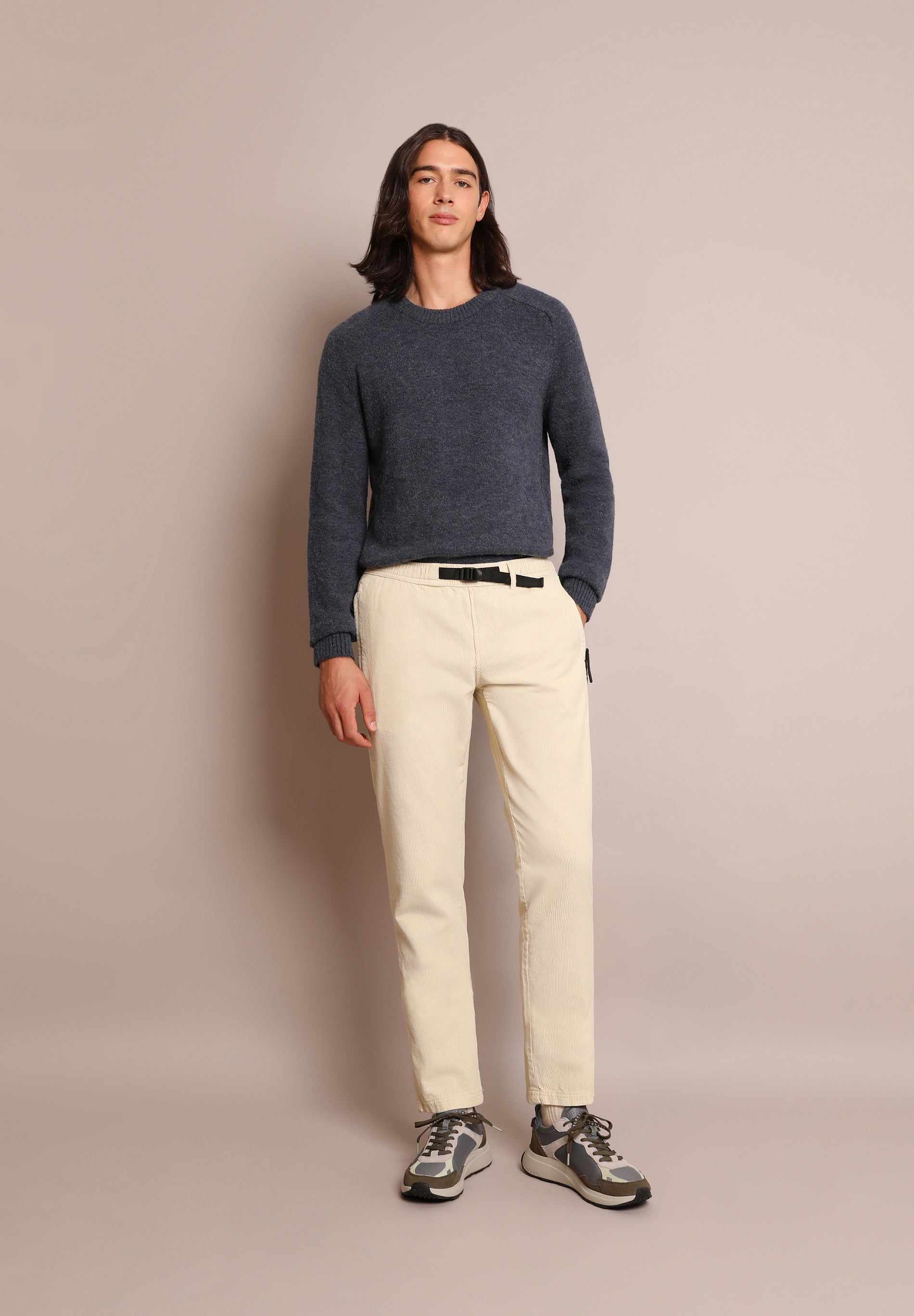 PANTALÓN PANA CIERRE CORREA