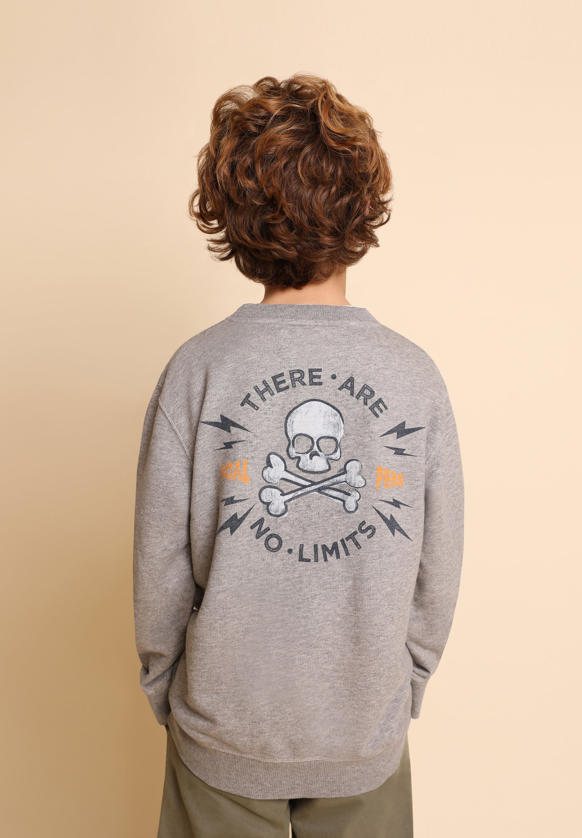 SUDADERA CALAVERA NO LIMITS
