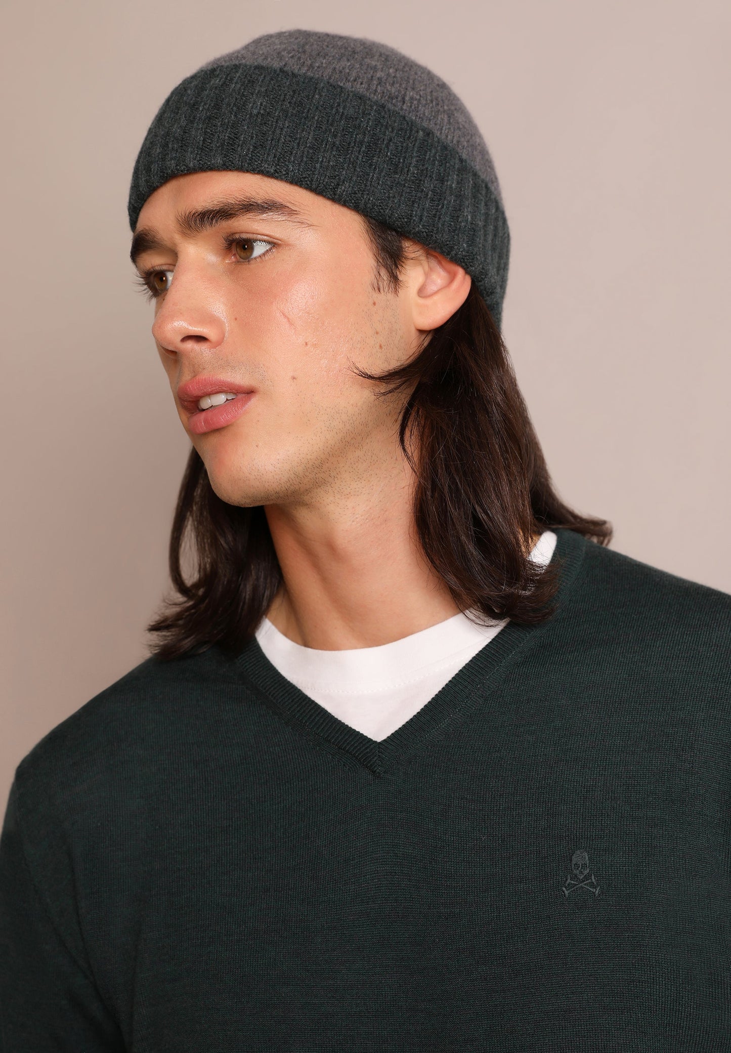 JERSEY CUELLO PICO CALAVERA LANA