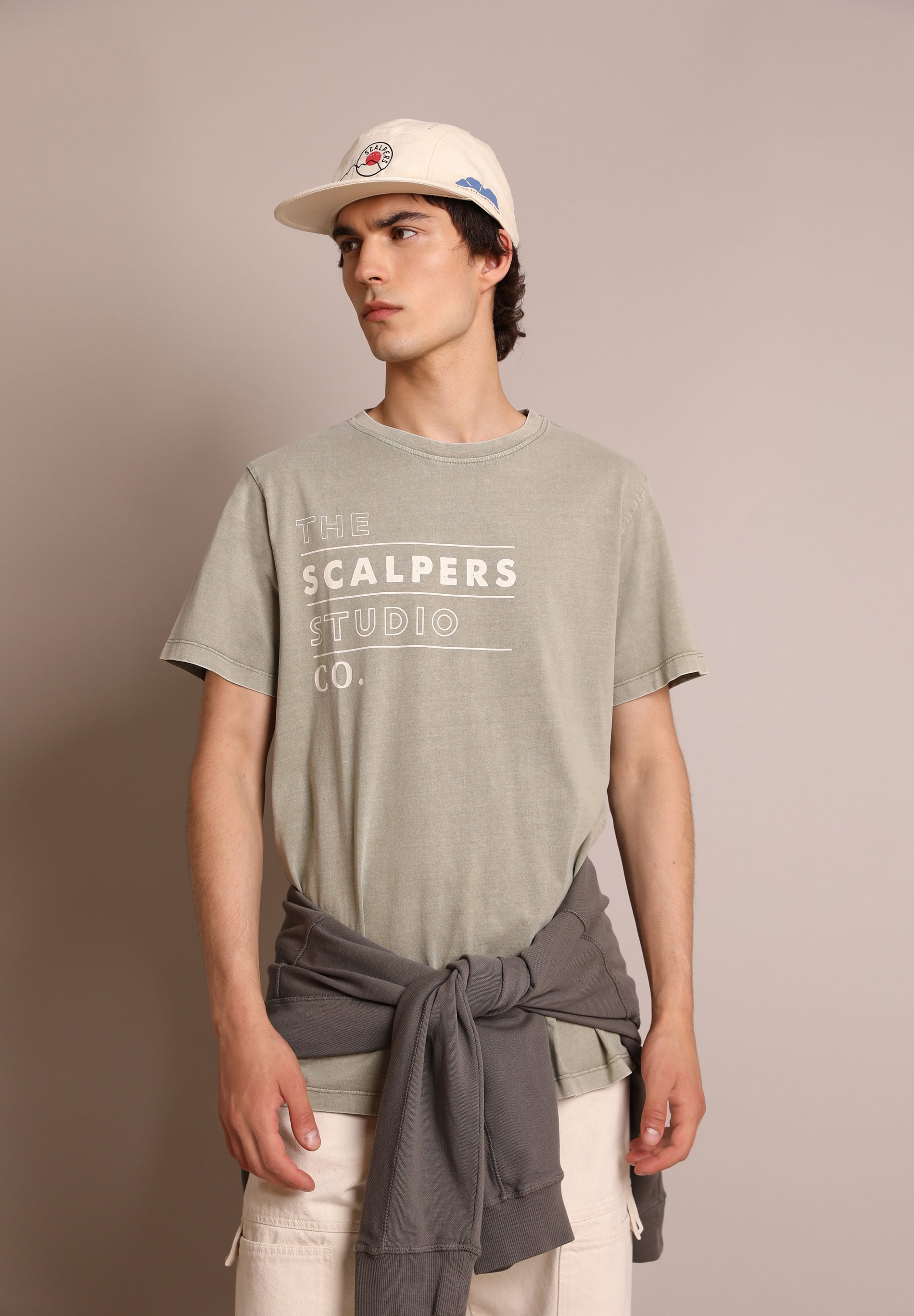 CAMISETA LAVADA SCALPERS STUDIO