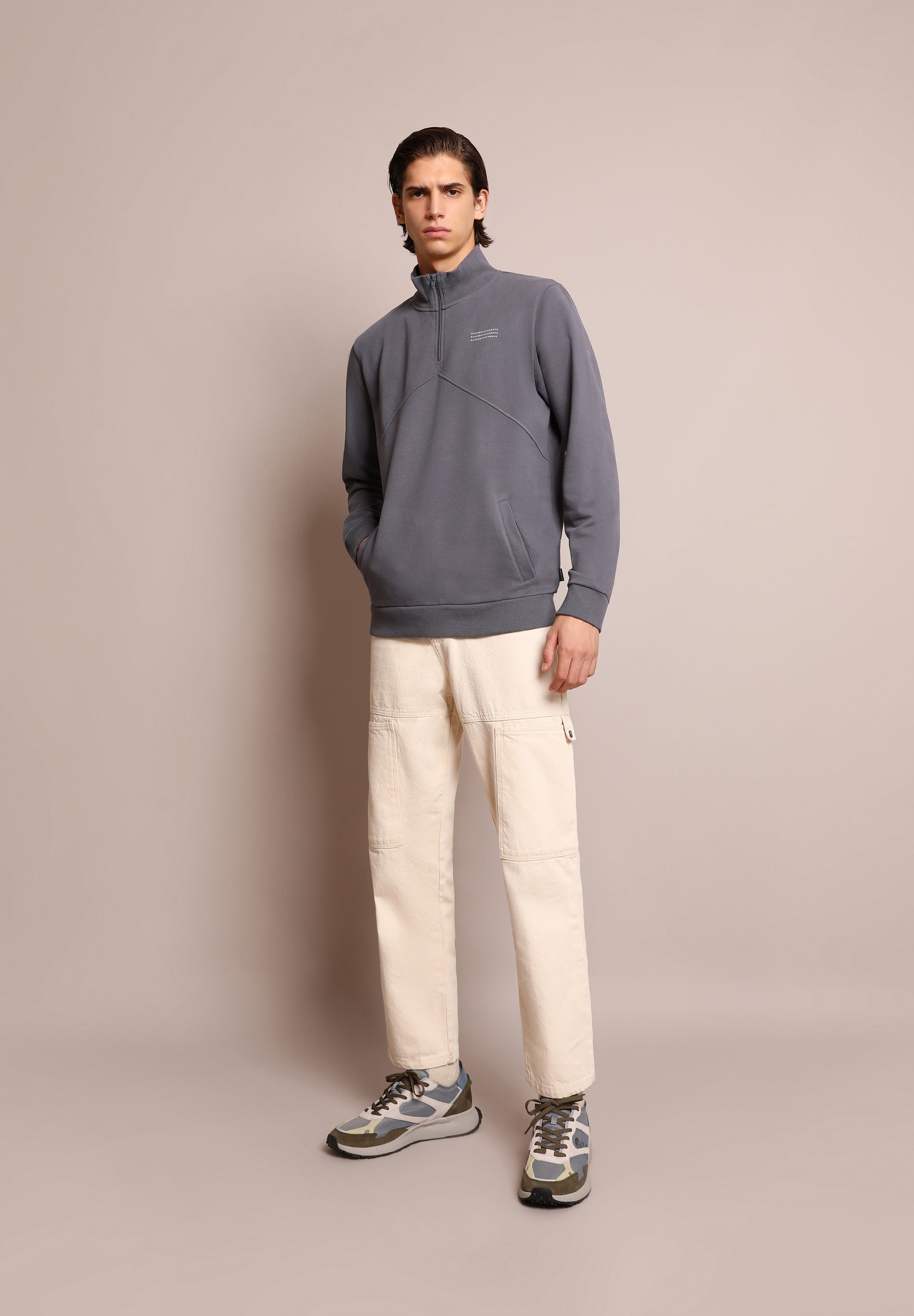 SUDADERA CON CREMALLERA