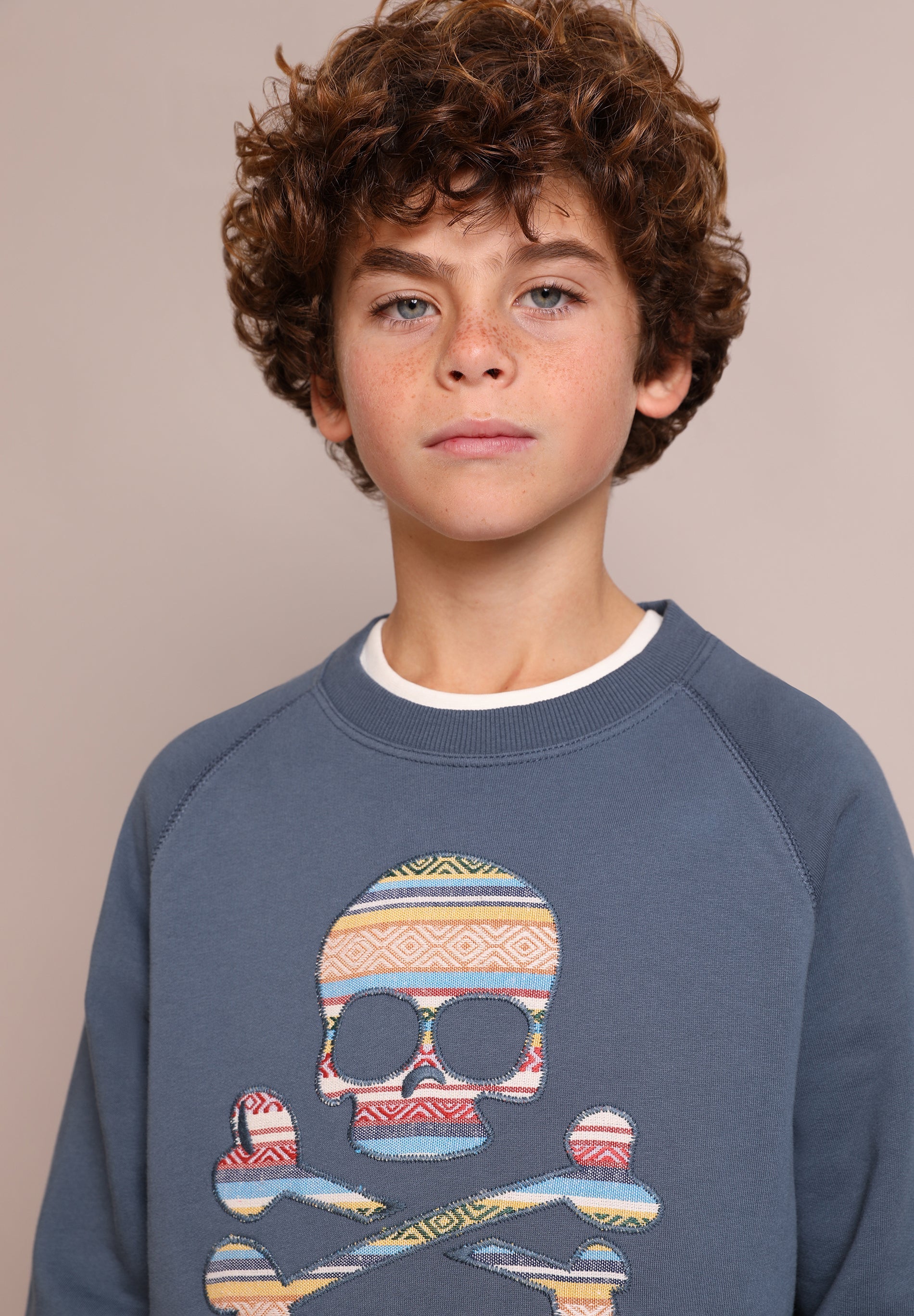 SUDADERA CALAVERA KILIM