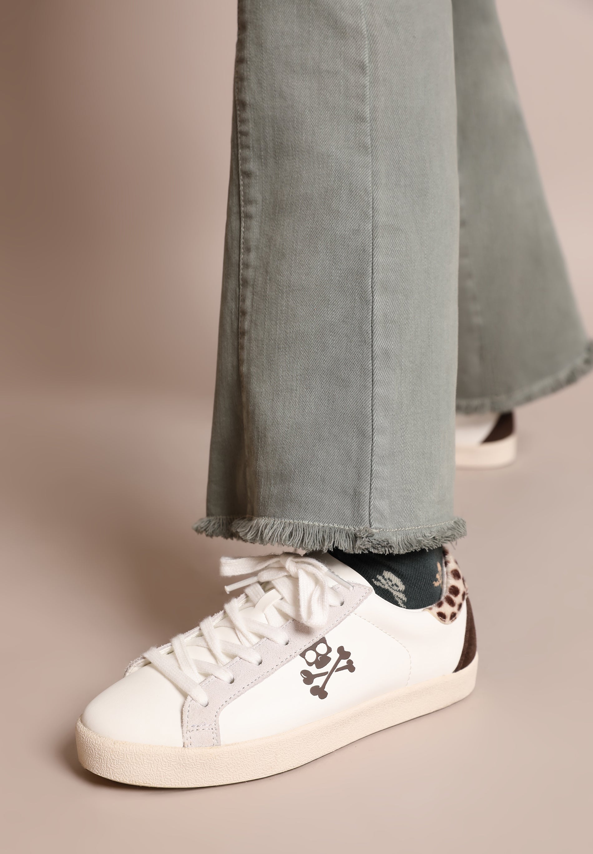 SNEAKERS BAJAS ANIMAL PRINT