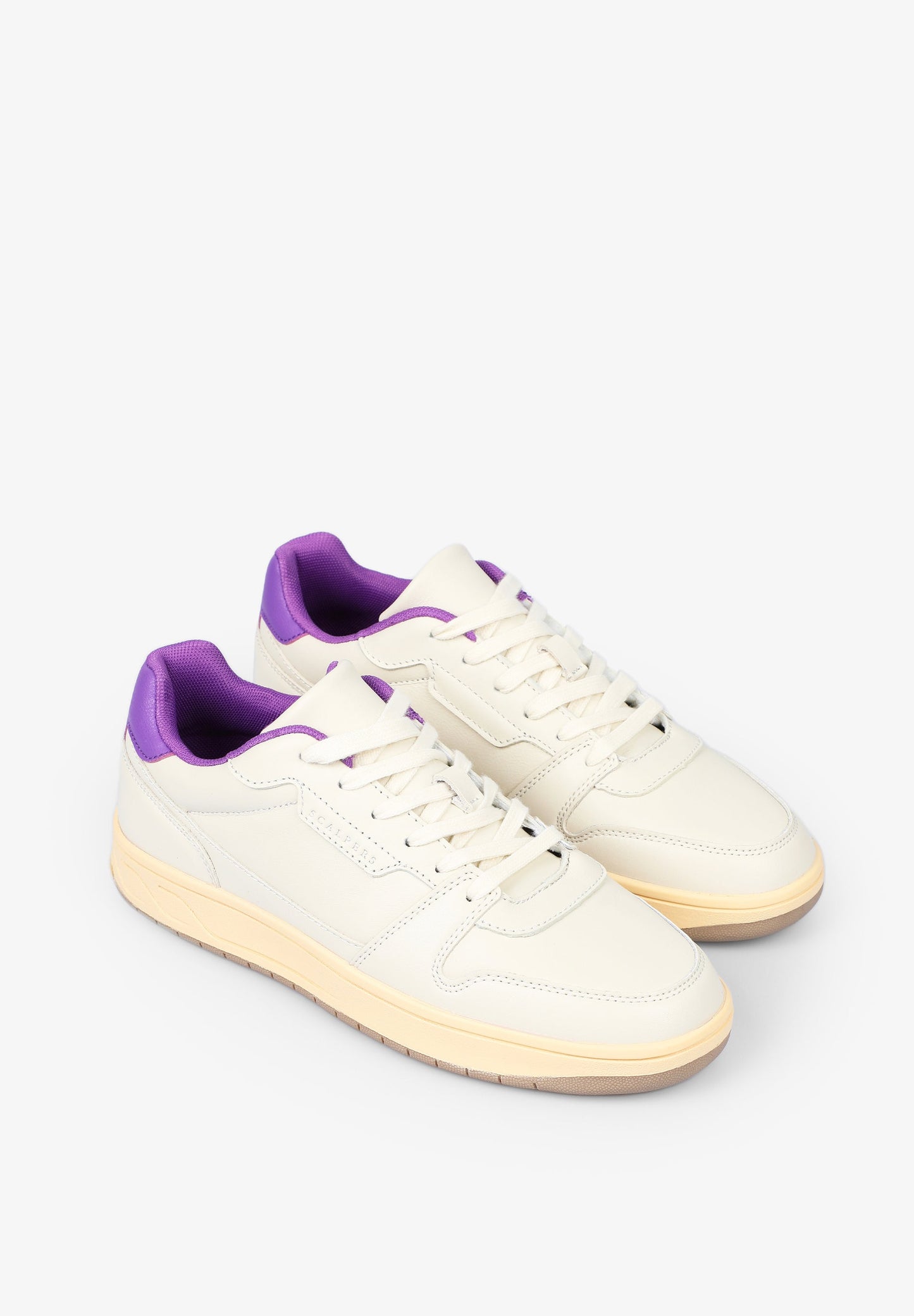 SNEAKERS DETALLE TALÓN