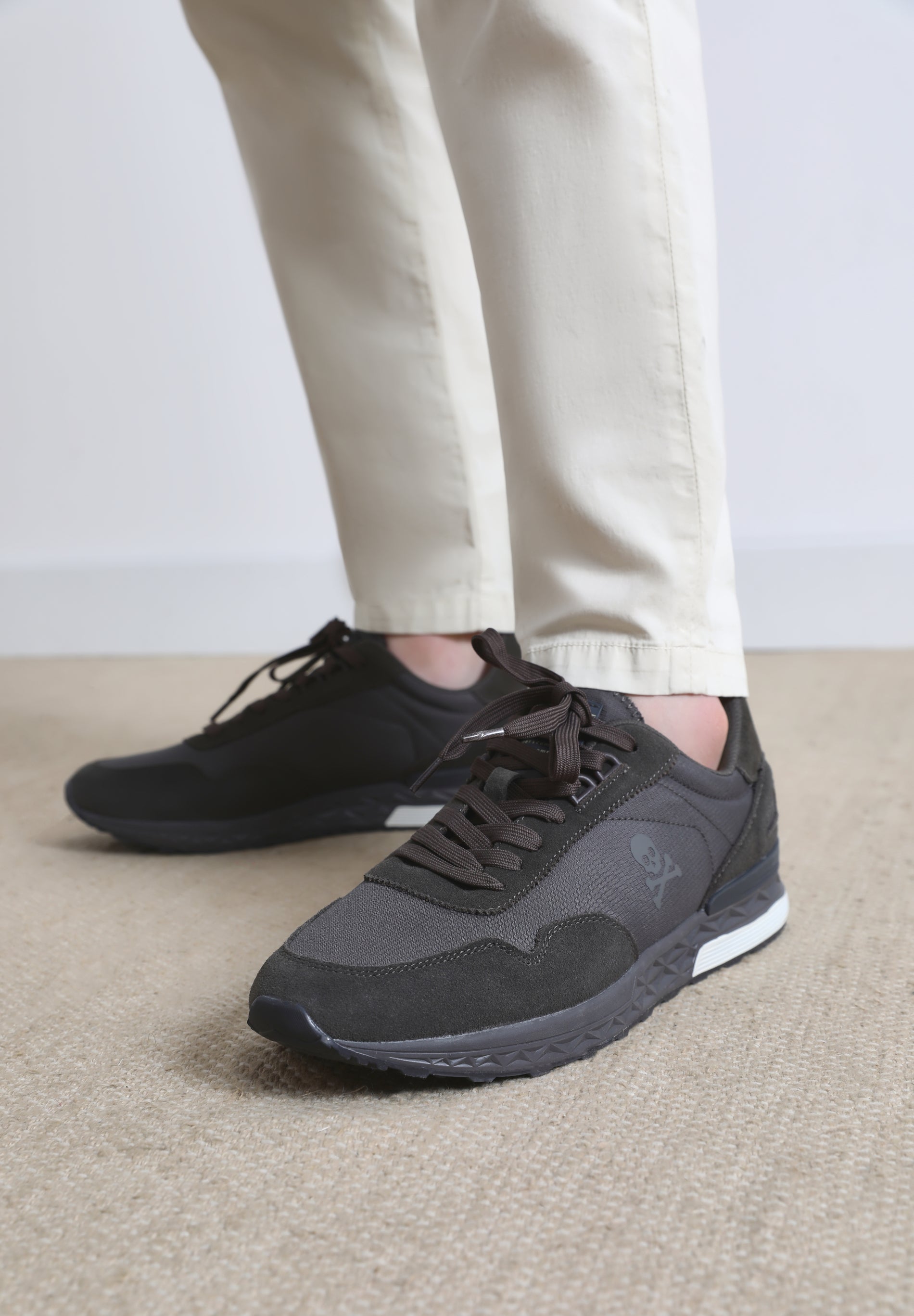 SNEAKERS CALAVERA LATERAL