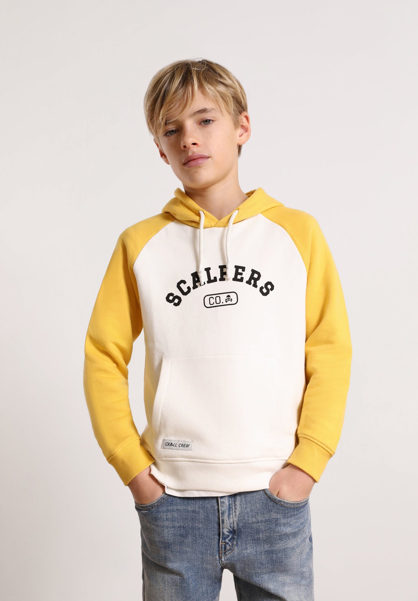 SUDADERA PRINT FRONTAL CAPUCHA