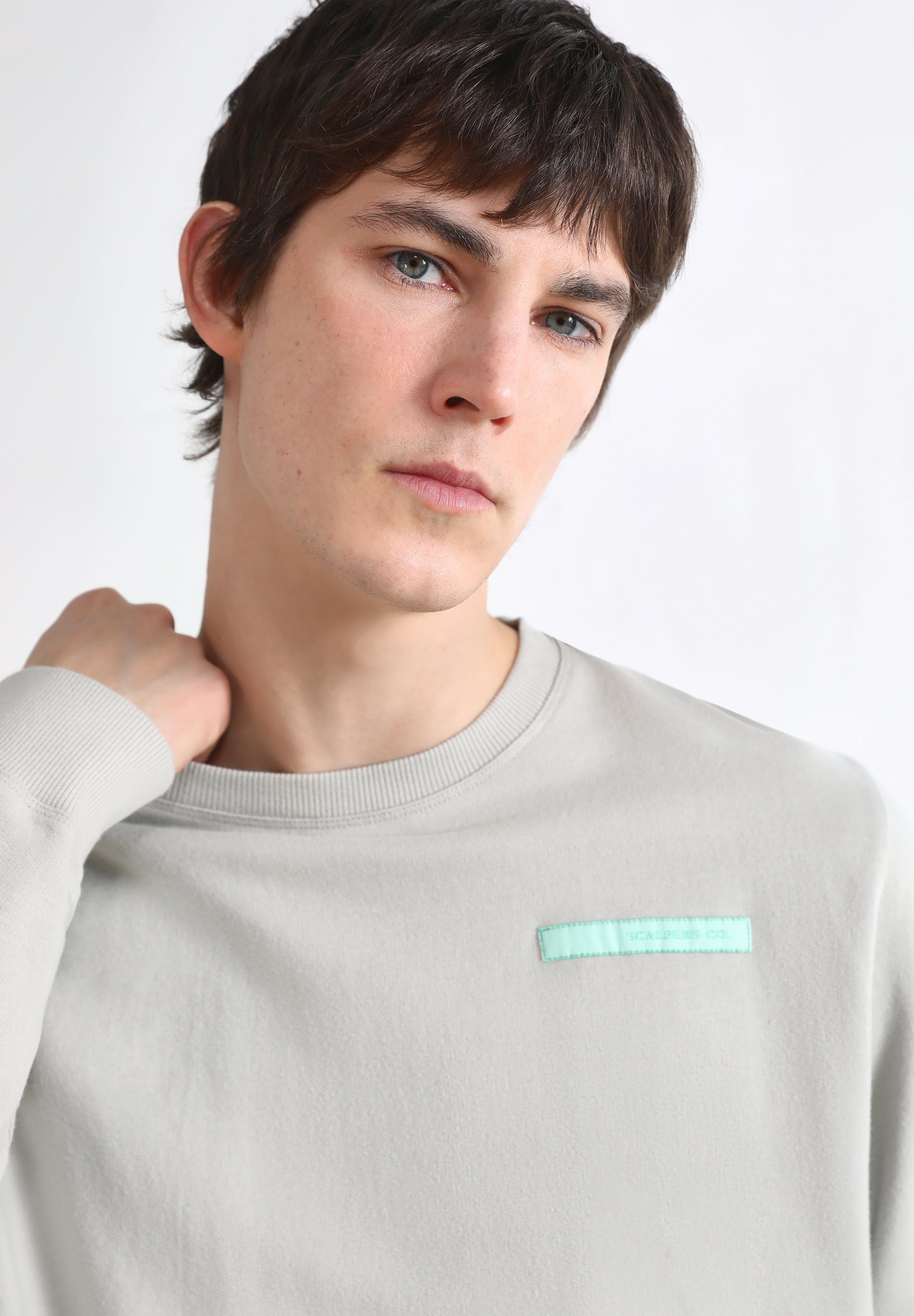 SUDADERA ETIQUETA FLUOR