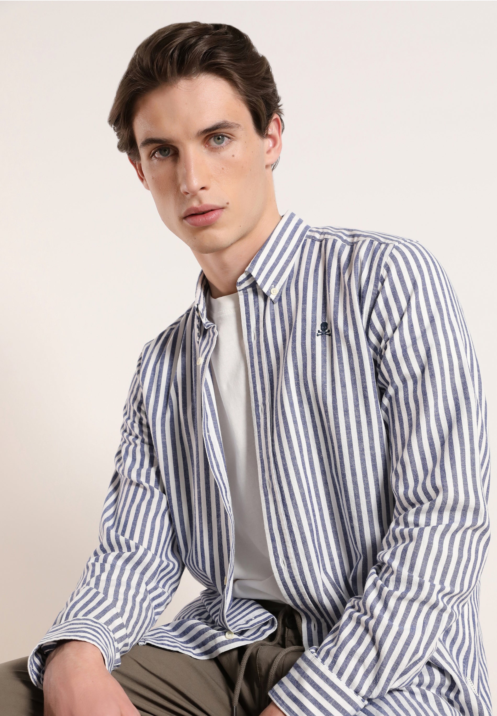 CAMISA RAYAS CUELLO BOTONES