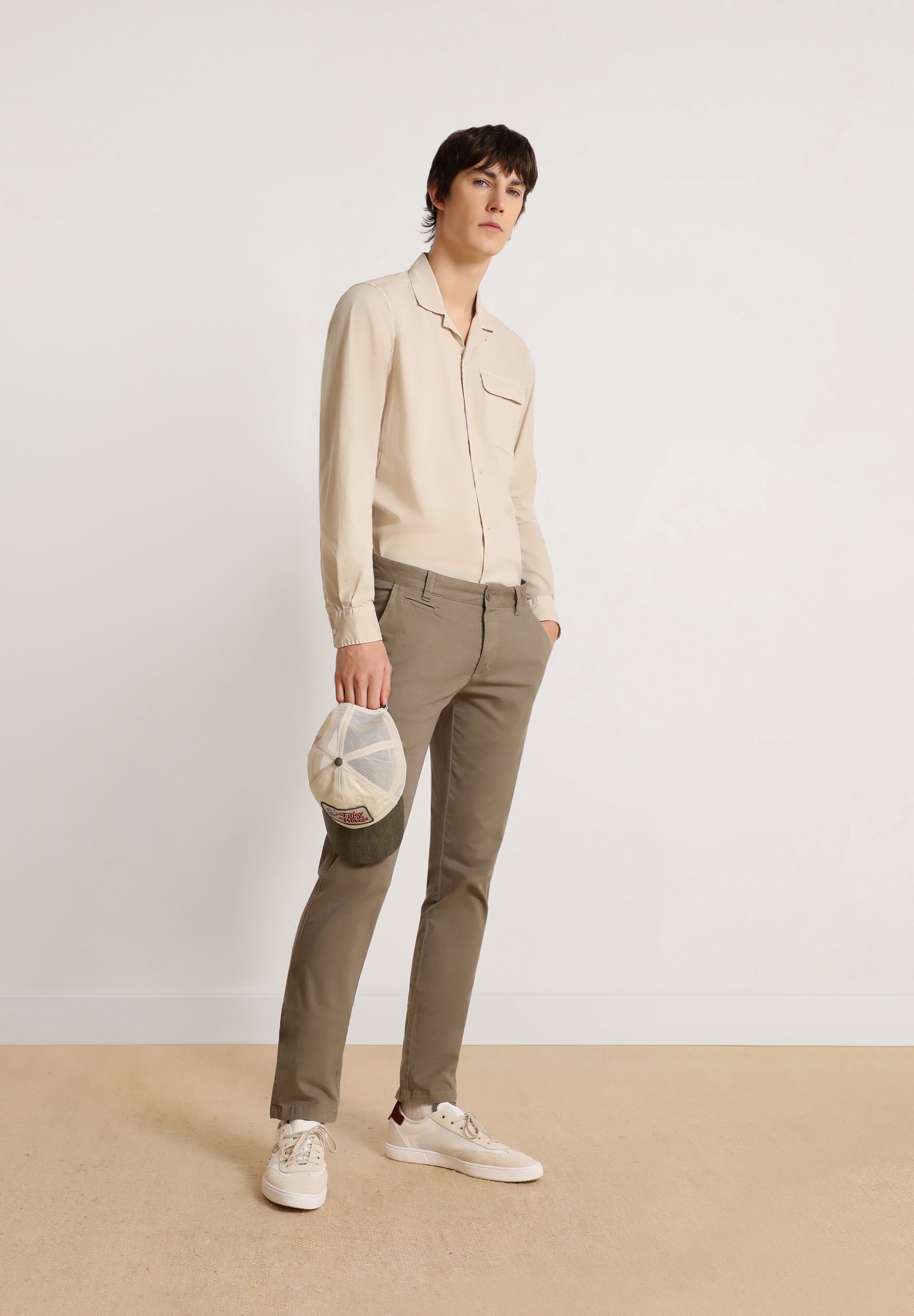 PANTALÓN CHINO CASUAL