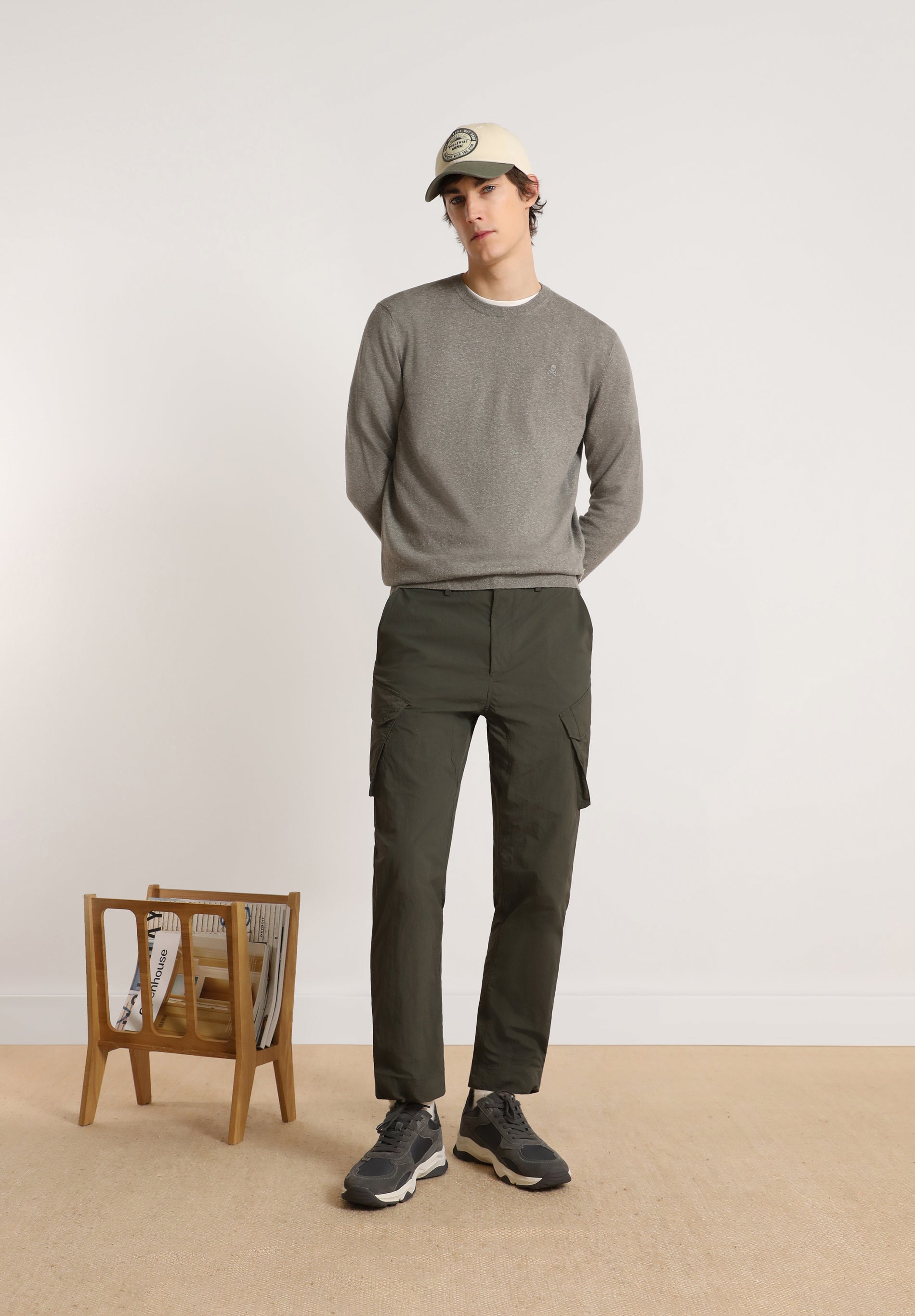 PANTALÓN PREMIUM JOGGER LIGERO BOLSILLOS