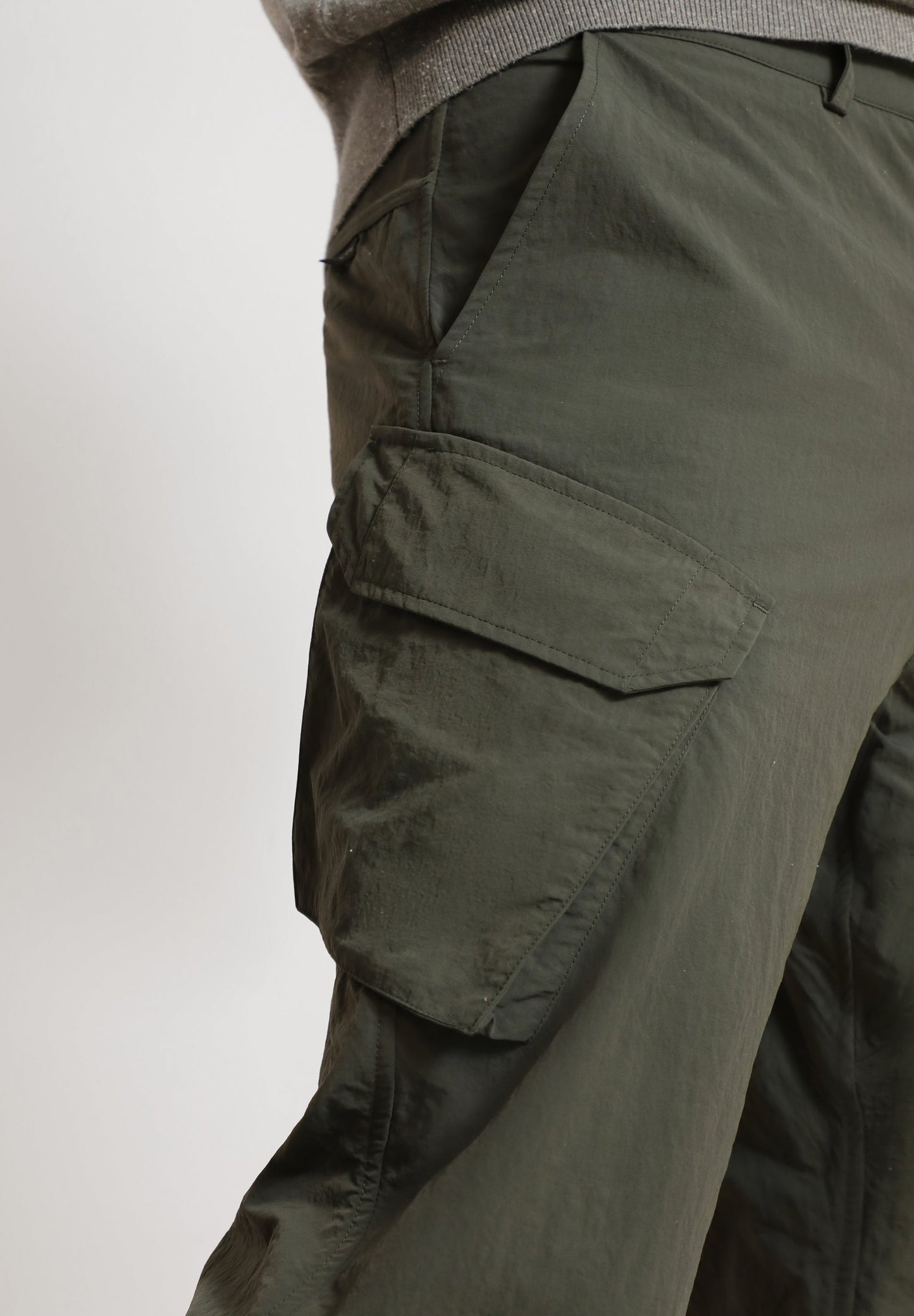 PANTALÓN PREMIUM JOGGER LIGERO BOLSILLOS