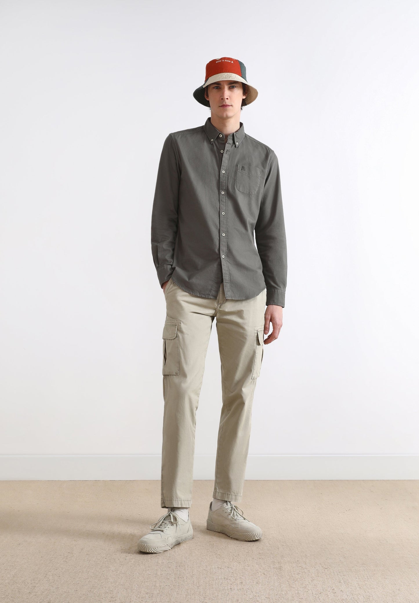 CAMISA CALAVERA CUELLO BOTONES