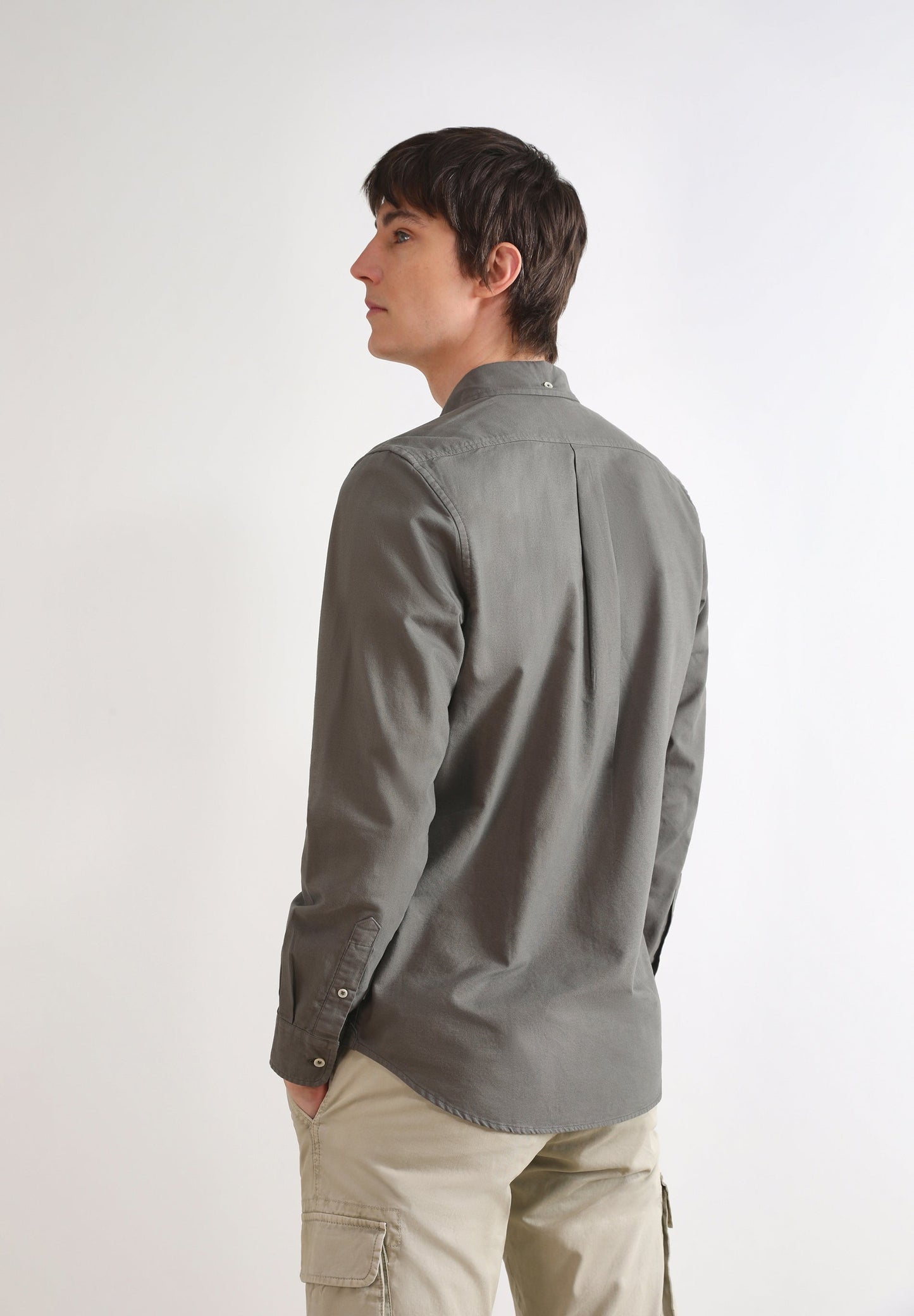 CAMISA CALAVERA CUELLO BOTONES