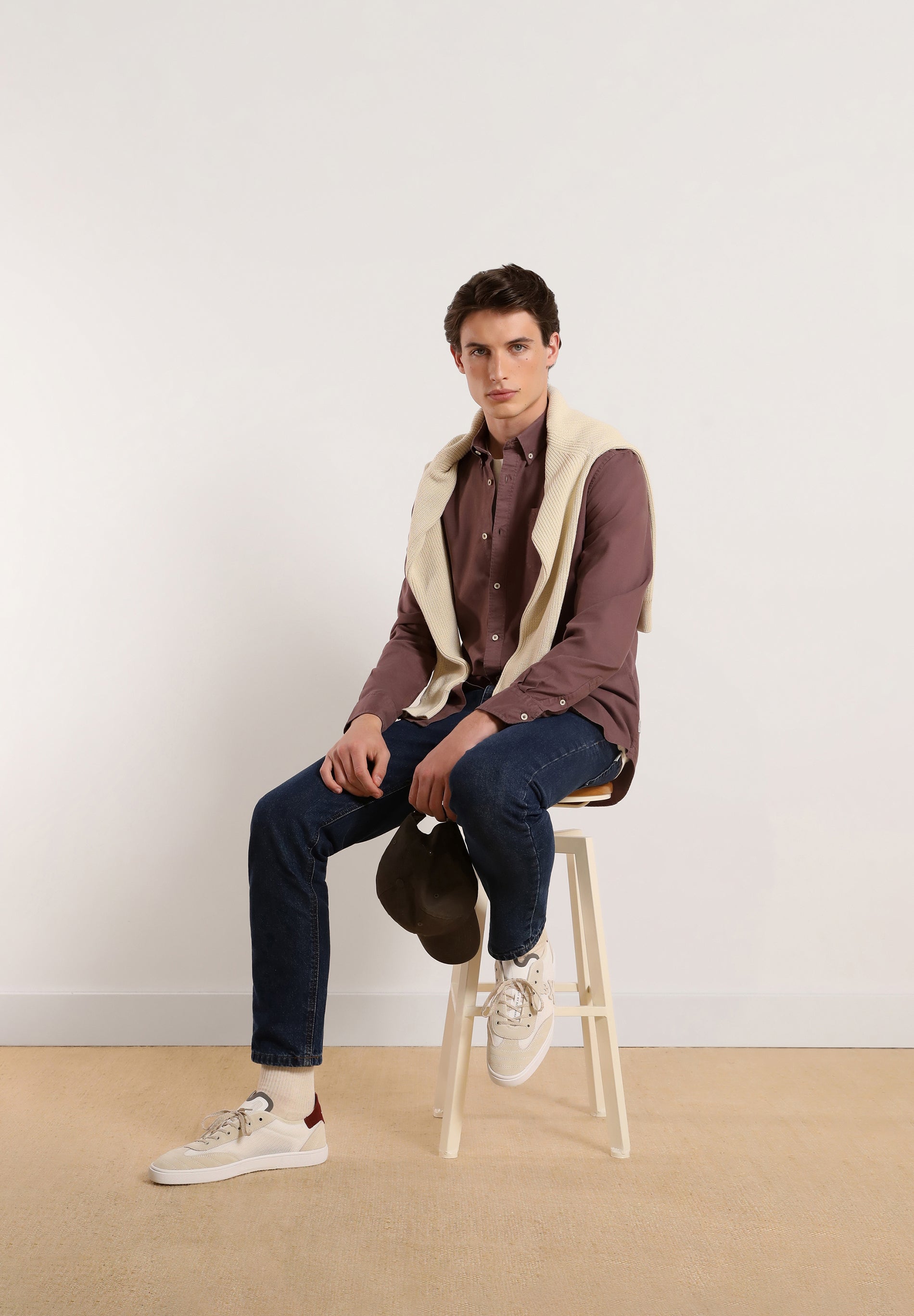 CAMISA CALAVERA CUELLO BOTONES