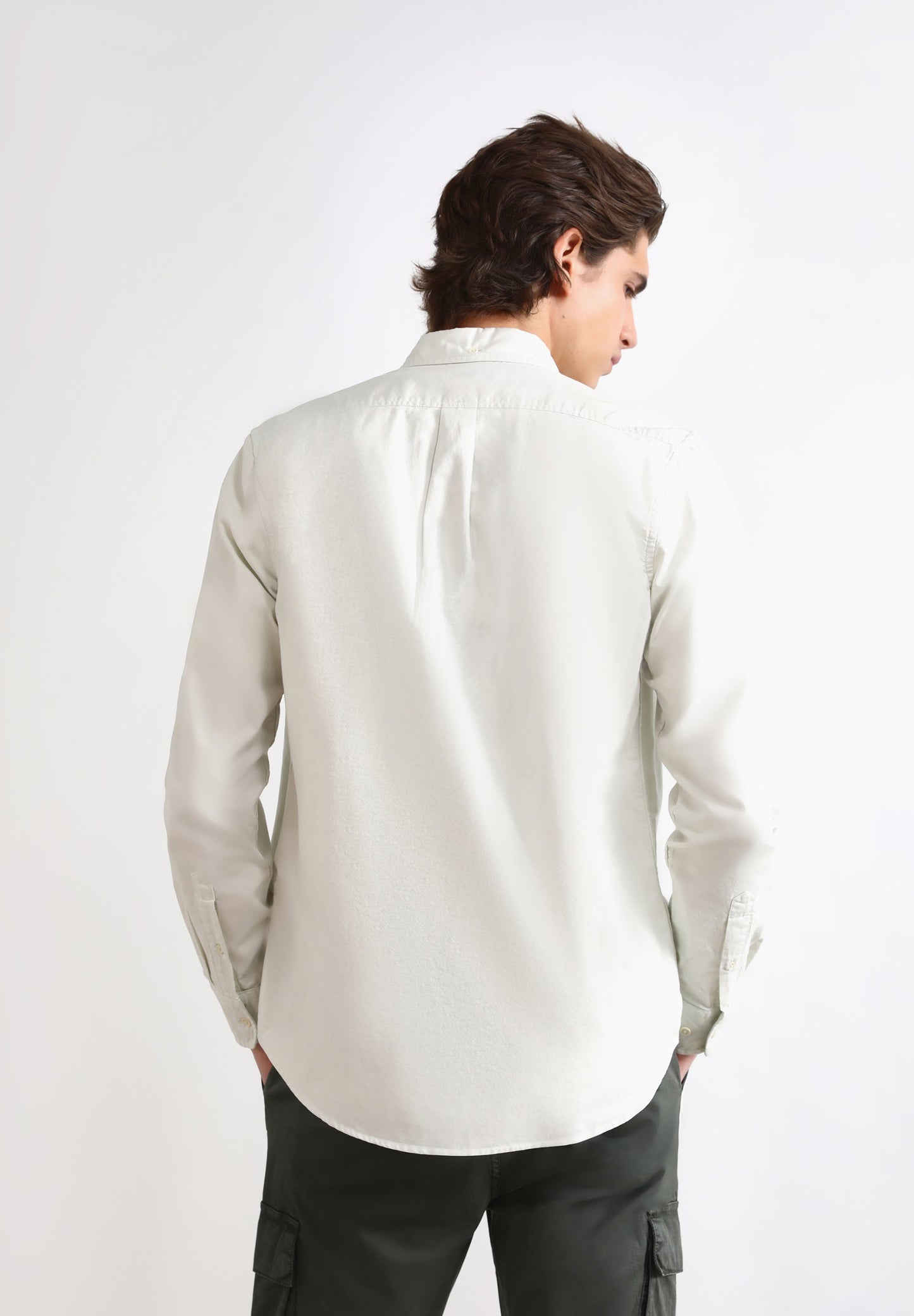 CAMISA CALAVERA CUELLO BOTONES