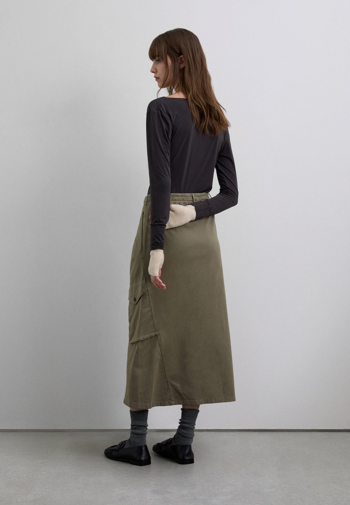 FALDA MIDI CARGO BOLSILLOS