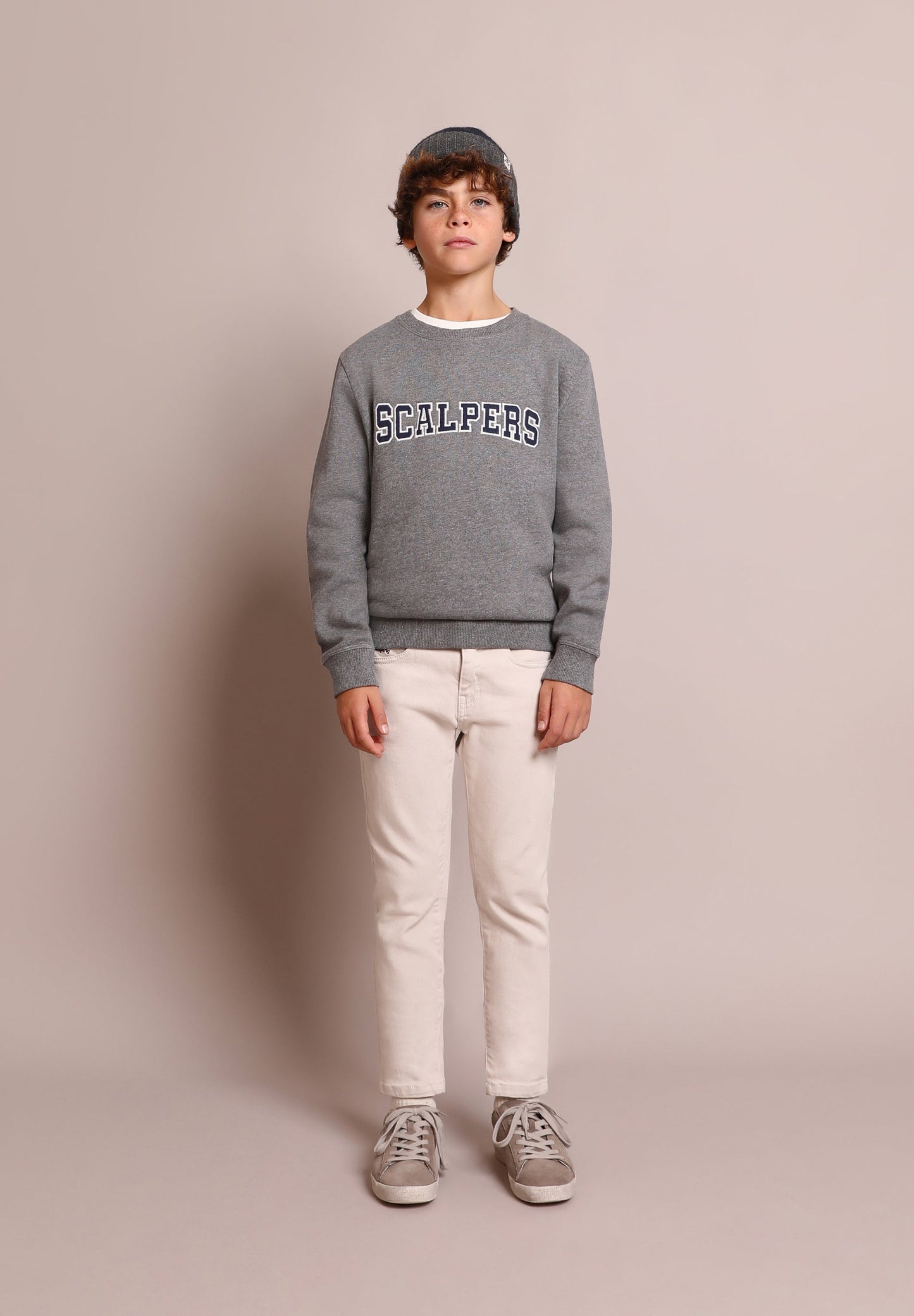 SUDADERA LOGO BORDADO FRONTAL