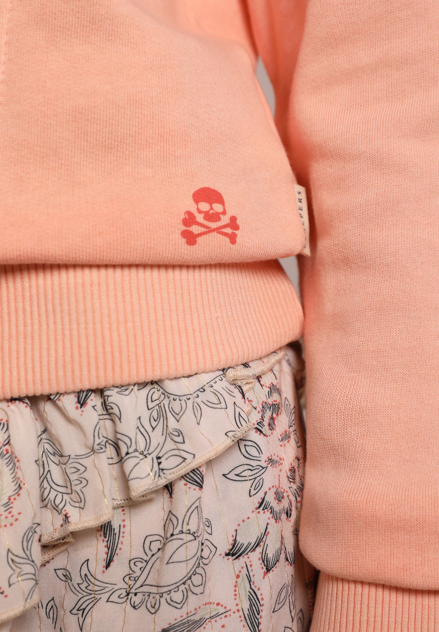 SUDADERA PRINT TRASERO GOOD VIBES
