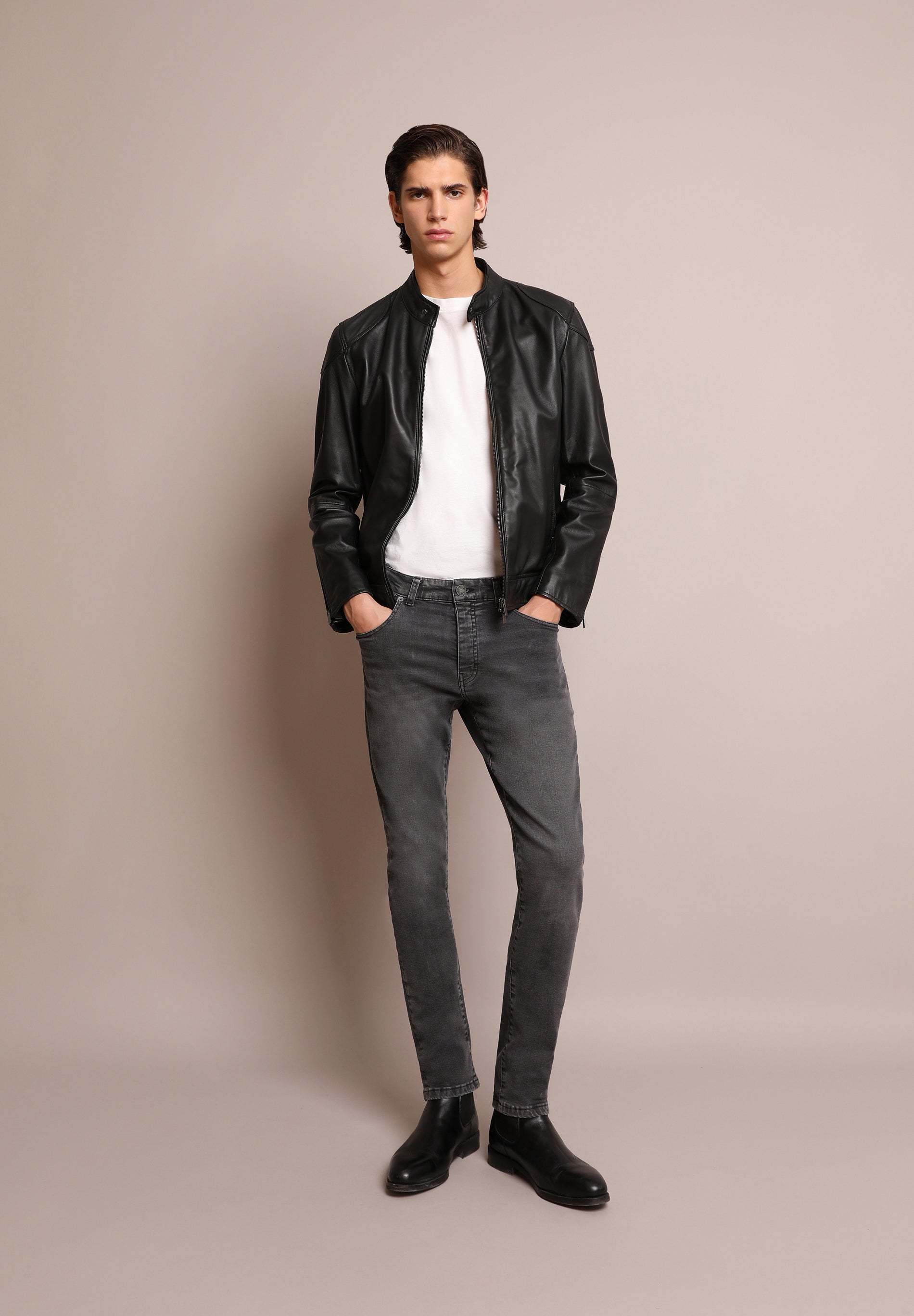 JEANS SLIM FIT OSCUROS