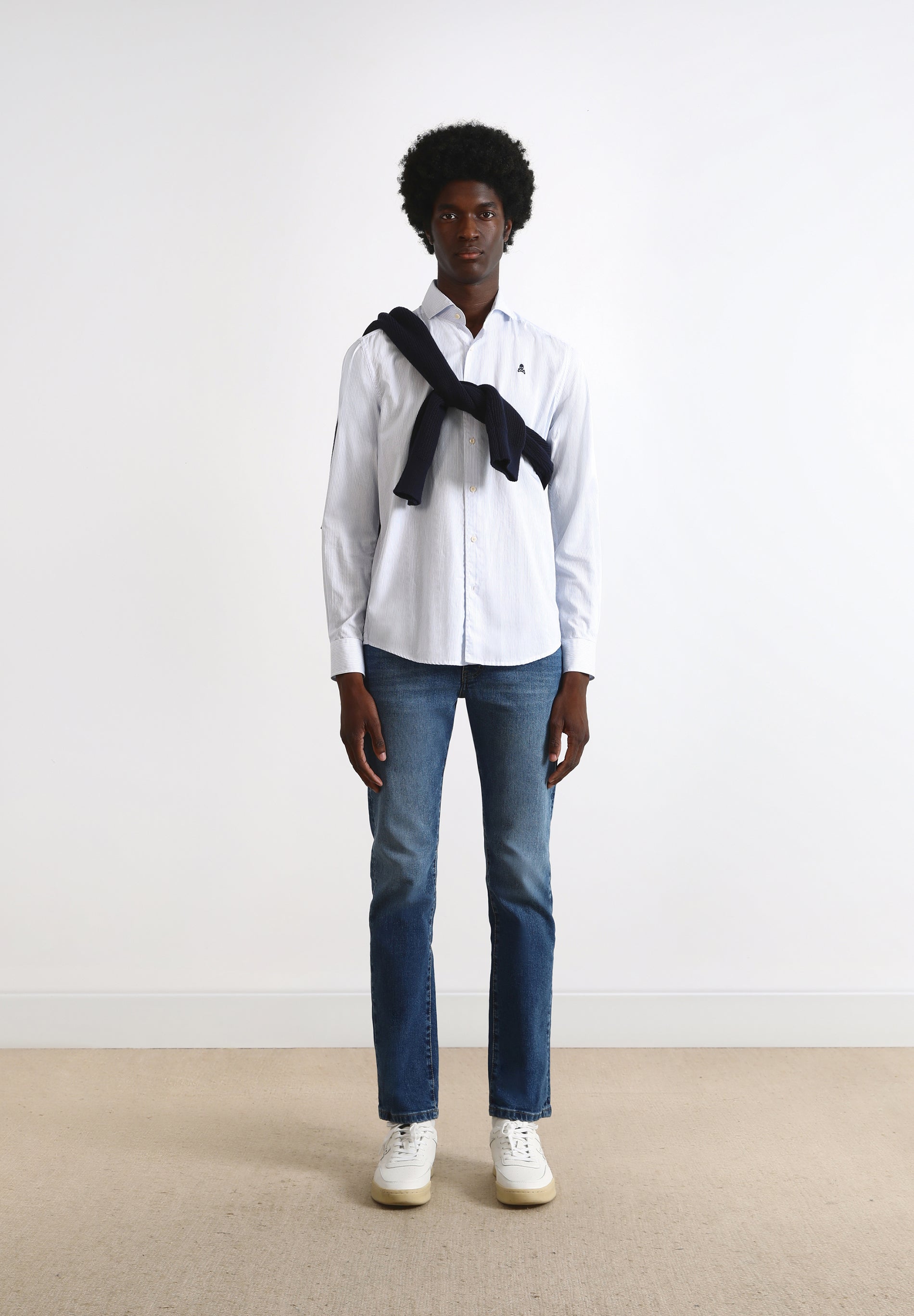 CAMISA CALAVERA CONTRASTE