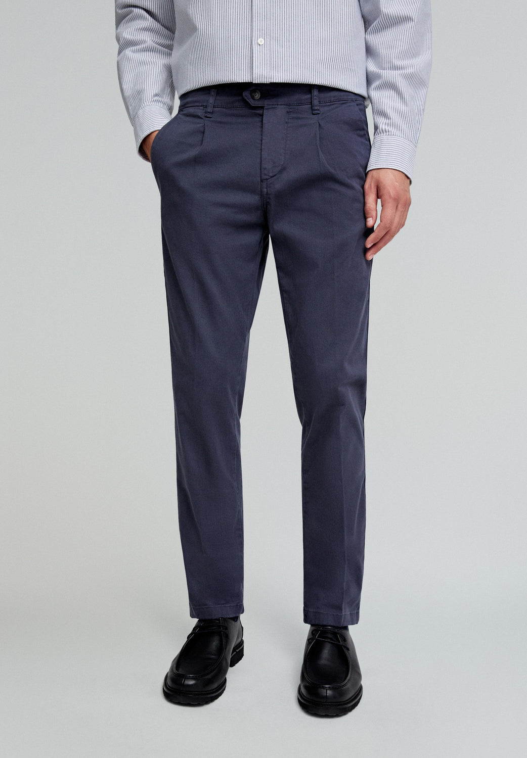 PANTALÓN CHINO PINZAS - Scalpers