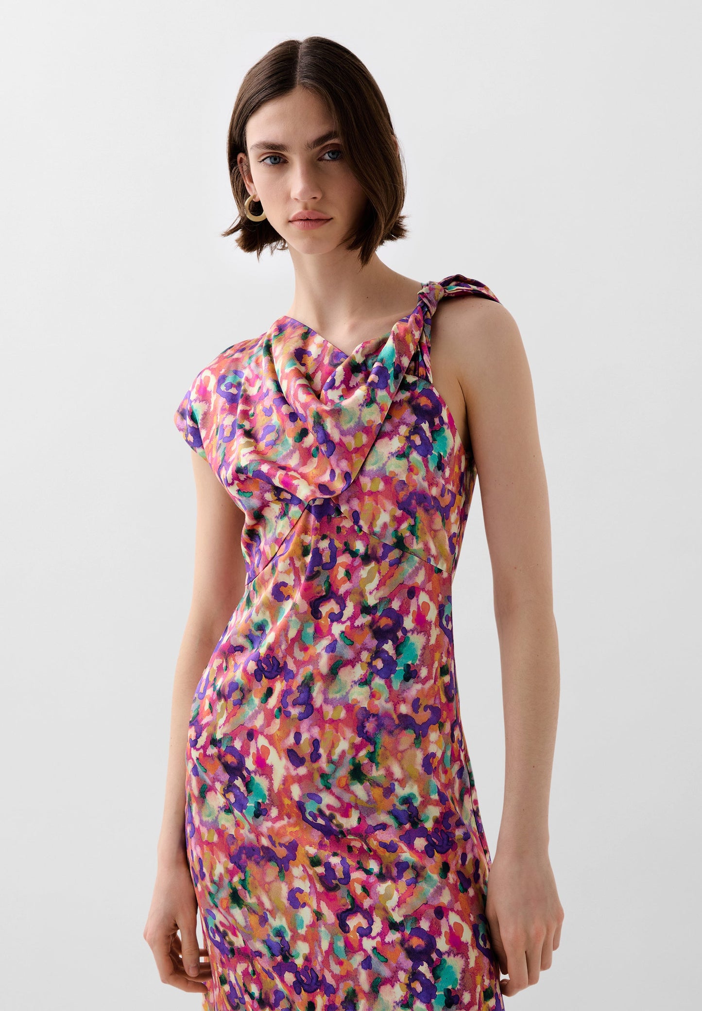 VESTIDO MIDI DETALLE ESCOTE