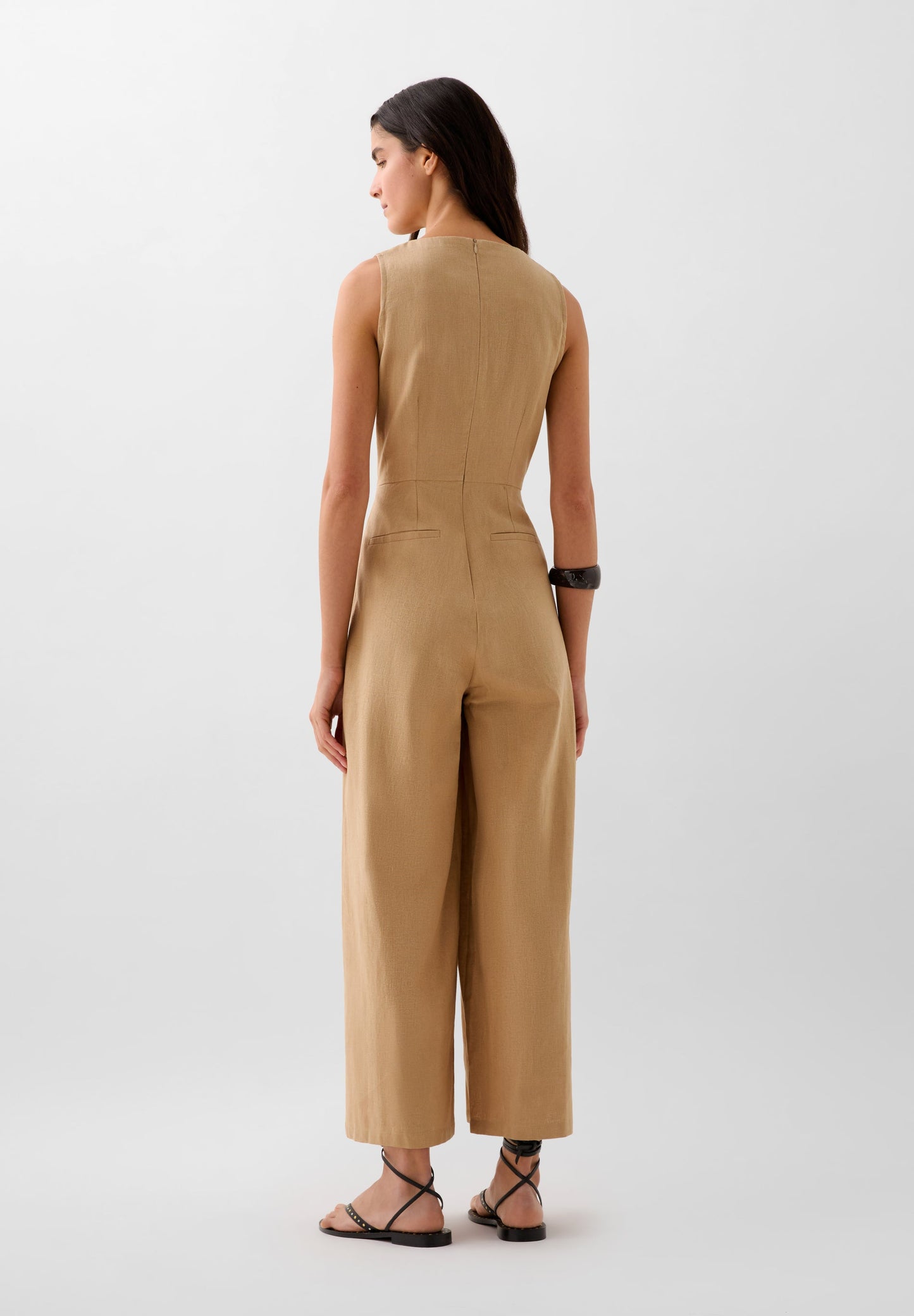 MONO LINO ESCOTE ABERTURAS