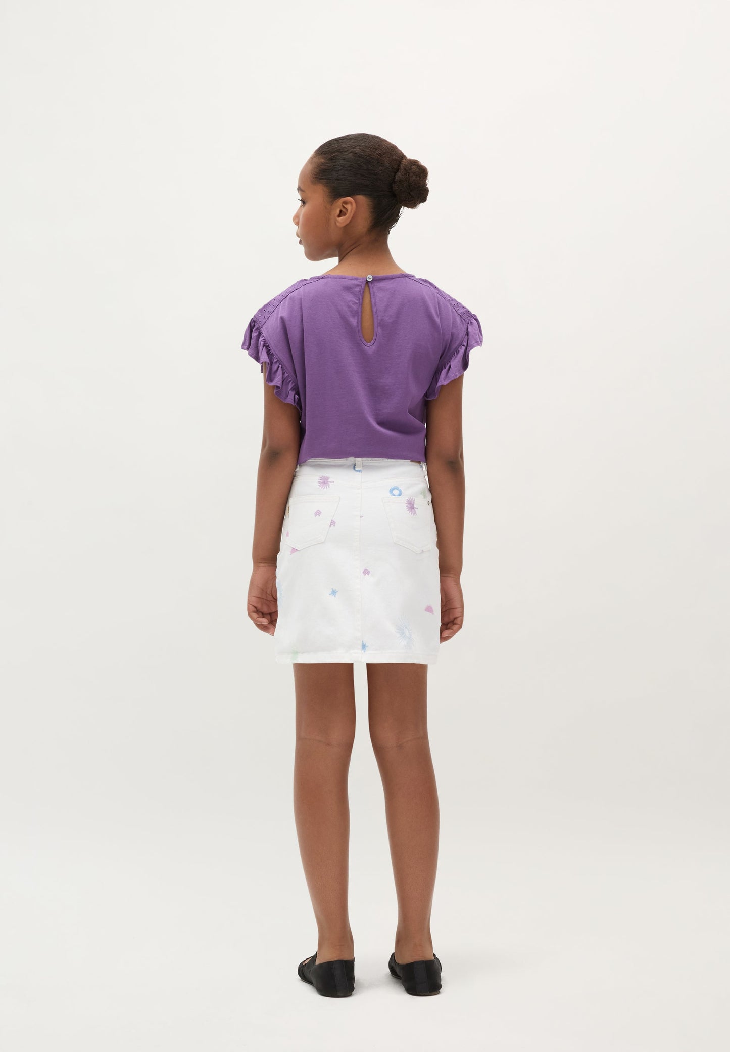 FALDA DETALLE BORDADOS