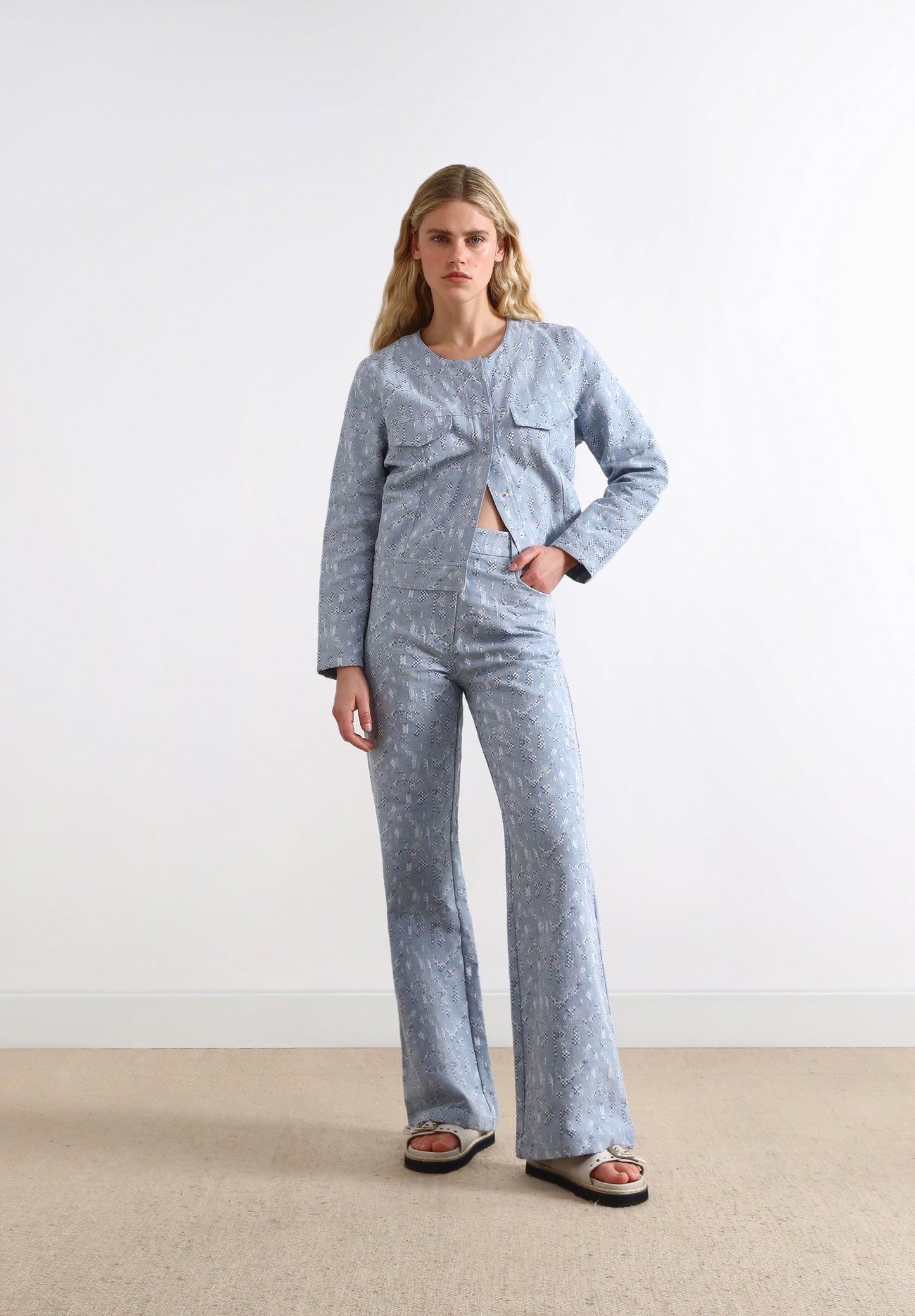 PANTALÓN FLARE JACQUARD