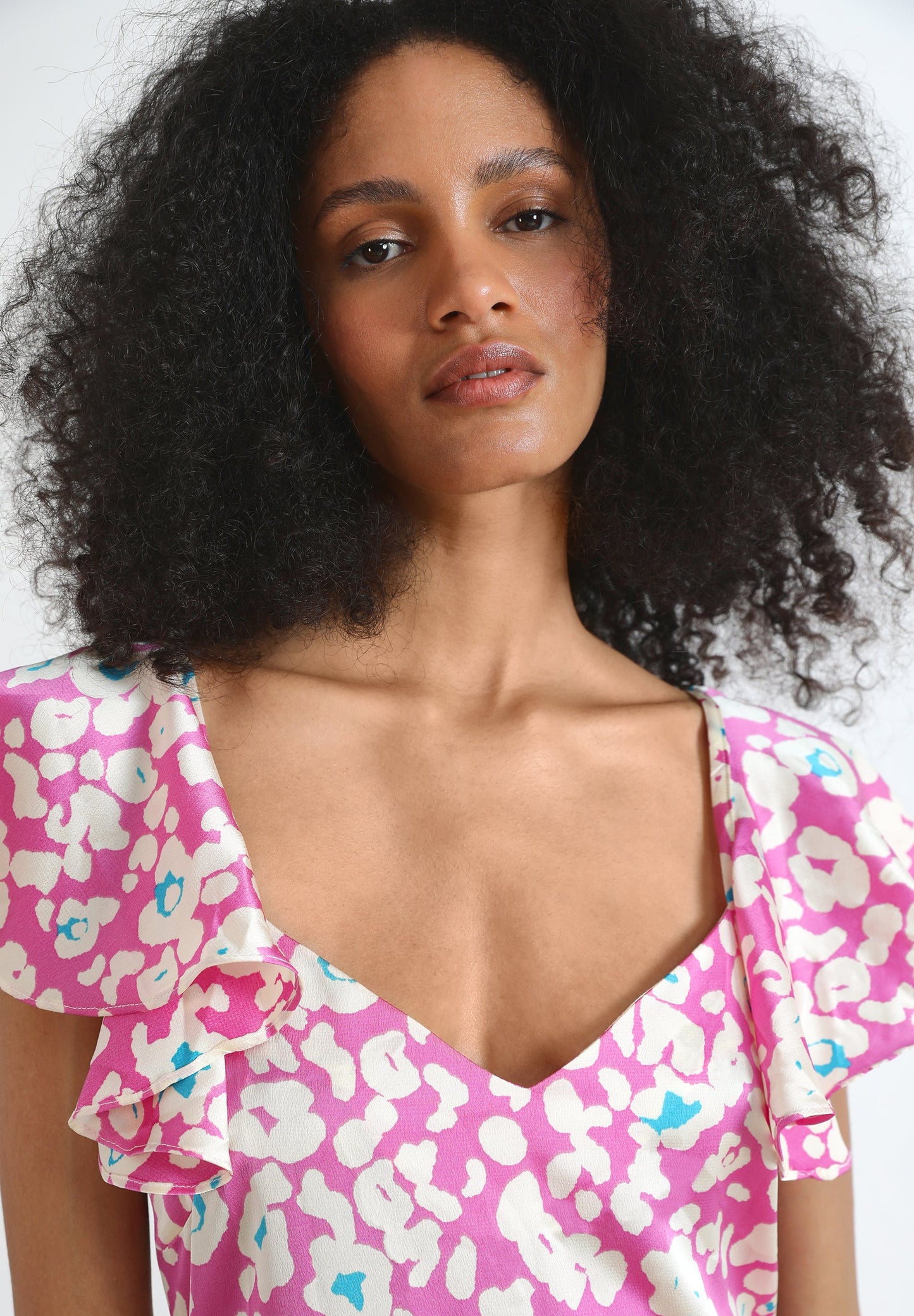 VESTIDO ANIMAL PRINT MANGA VOLANTE