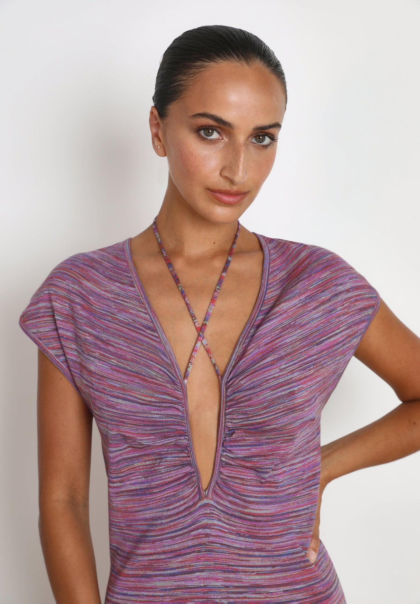 VESTIDO PUNTO LAZADA ESCOTE