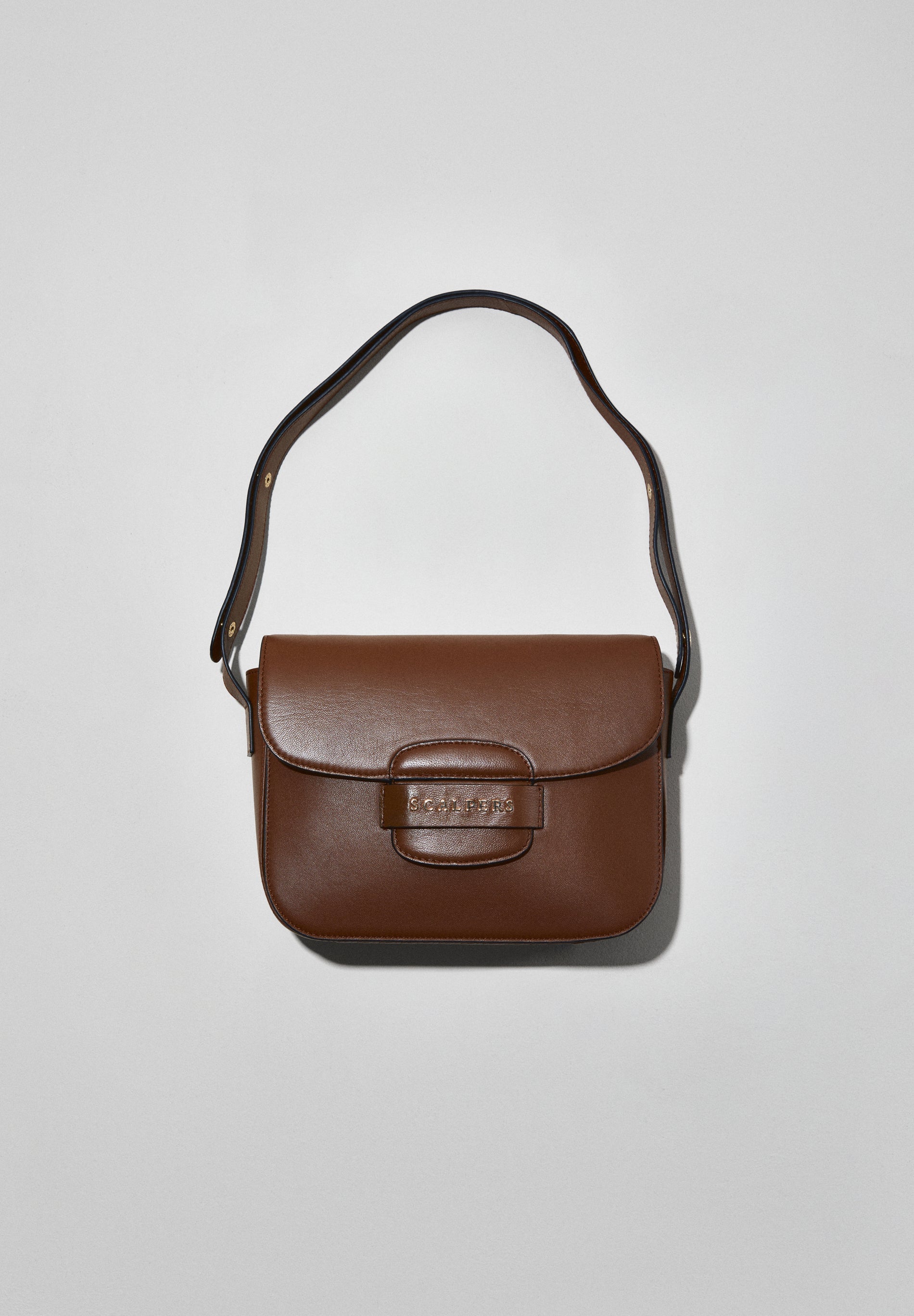 BOLSO PIEL DETALLE CIERRE