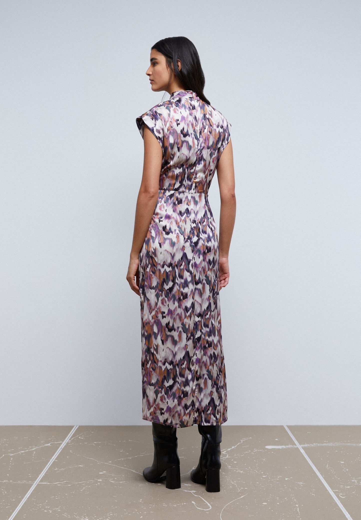 VESTIDO PRINT ESCOTE NUDO