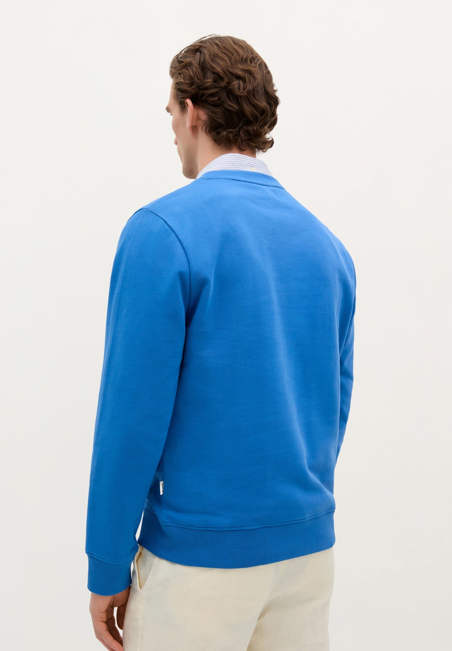 POLERÓN BÁSICO CALAVERA BORDADA