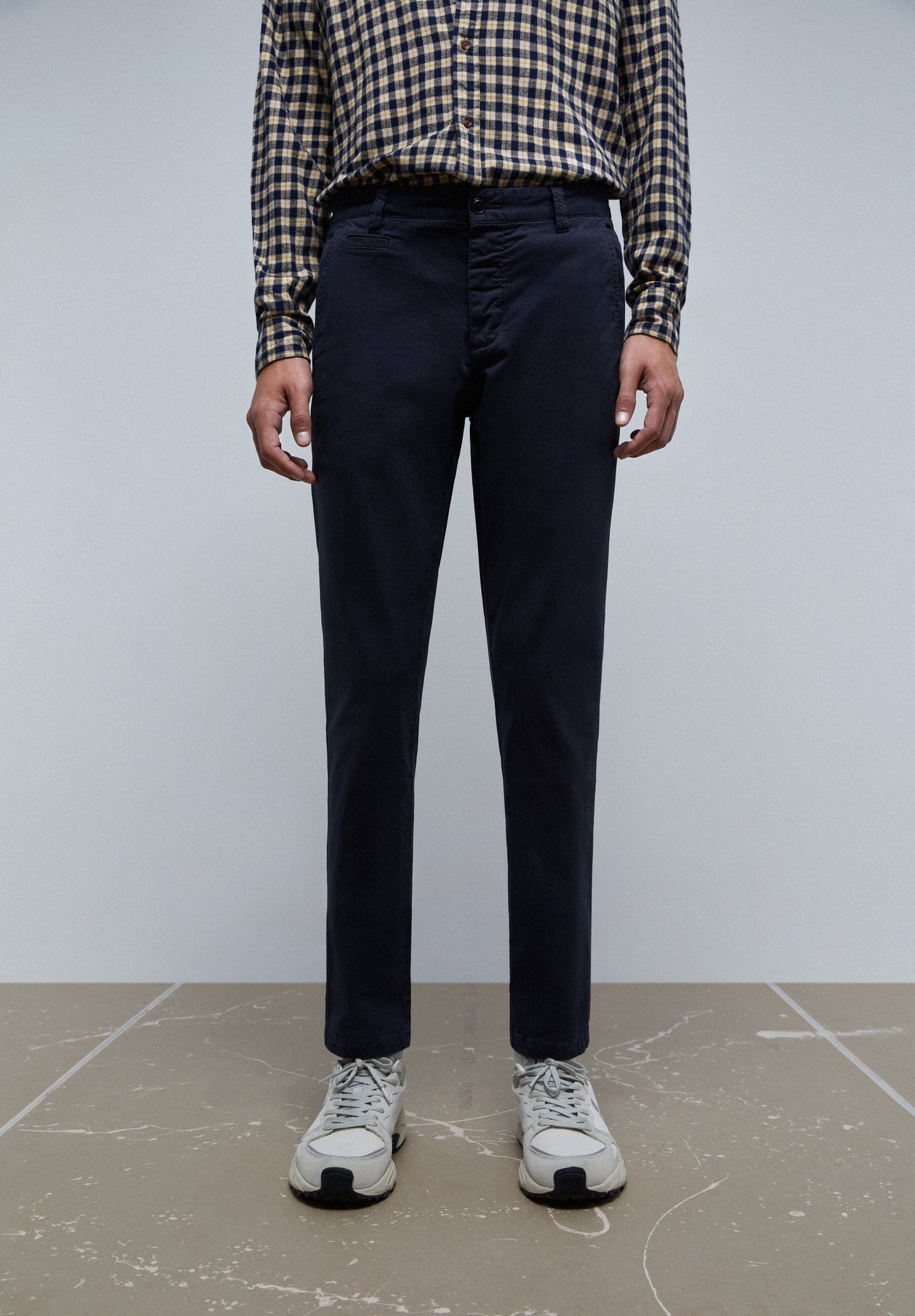 PANTALÓN CHINO CASUAL