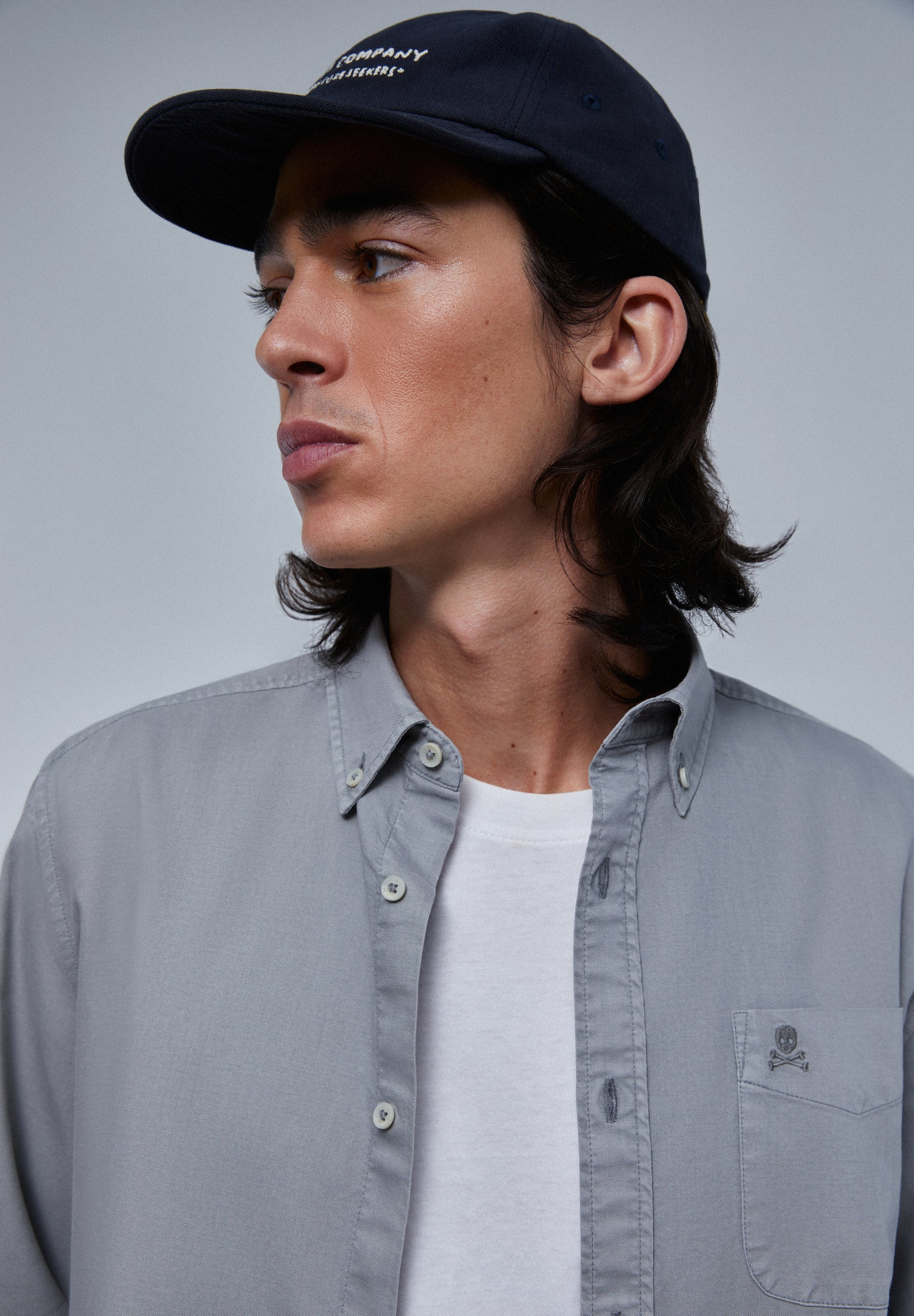 CAMISA BOLSILLO CUELLO BOTONES