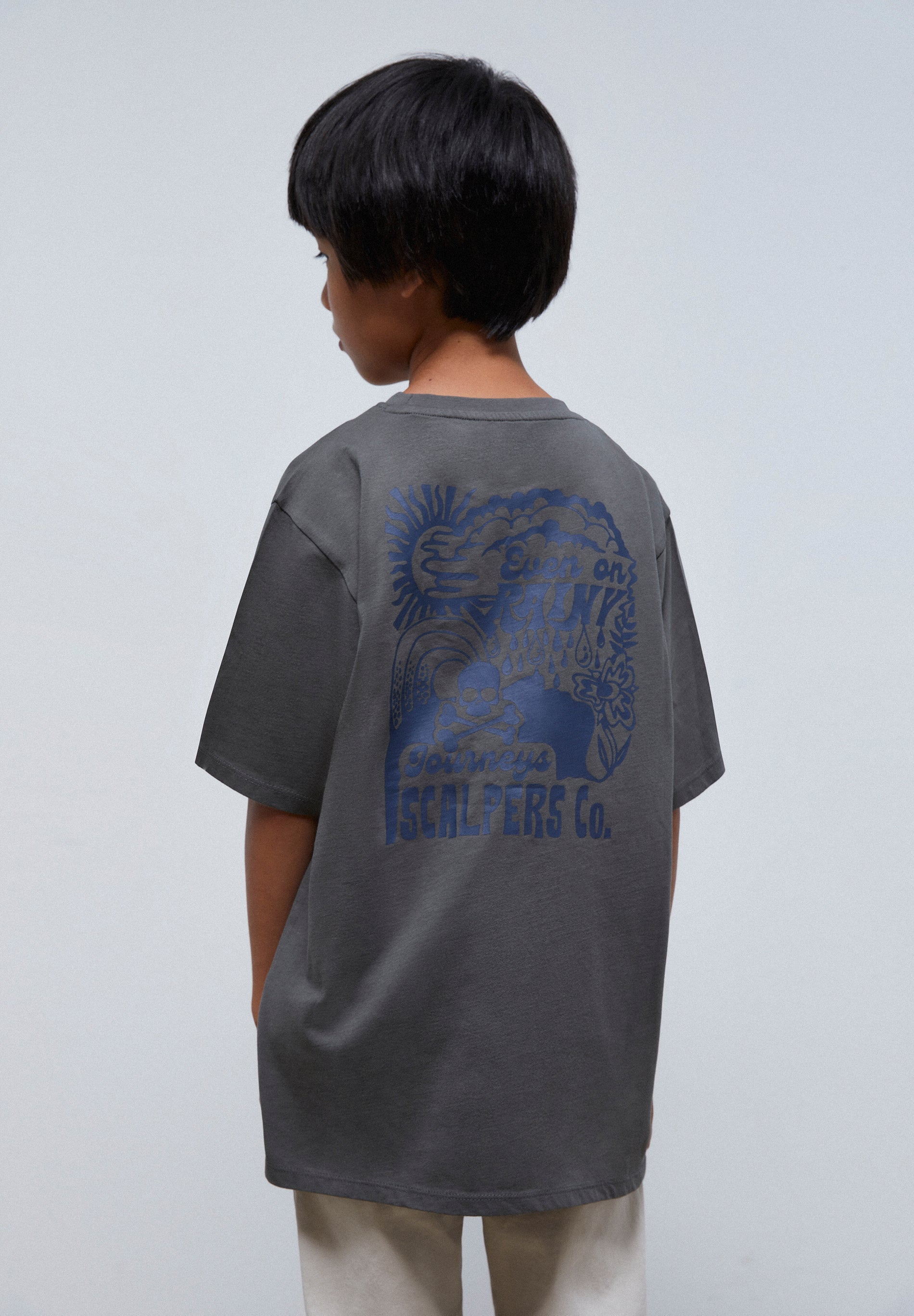 CAMISETA PRINT TRASERO CONTRASTE