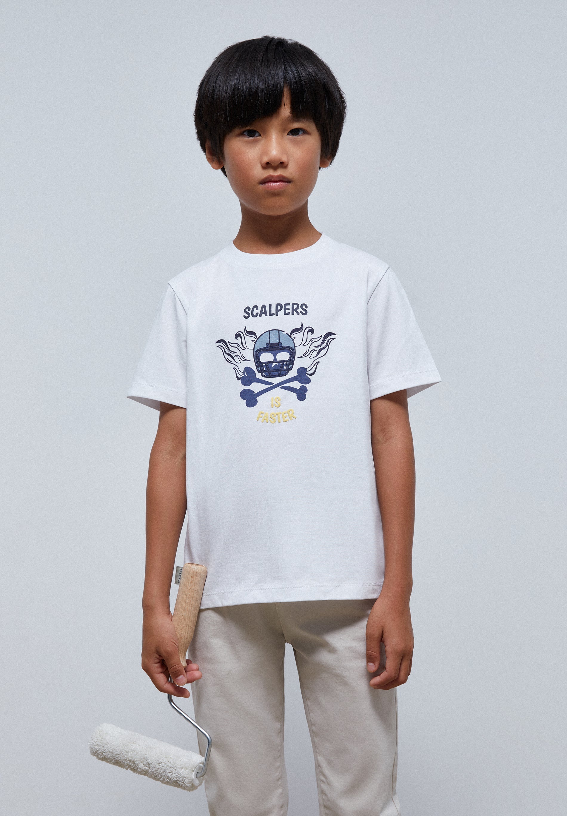 CAMISETA PRINT FRONTAL RELIEVE