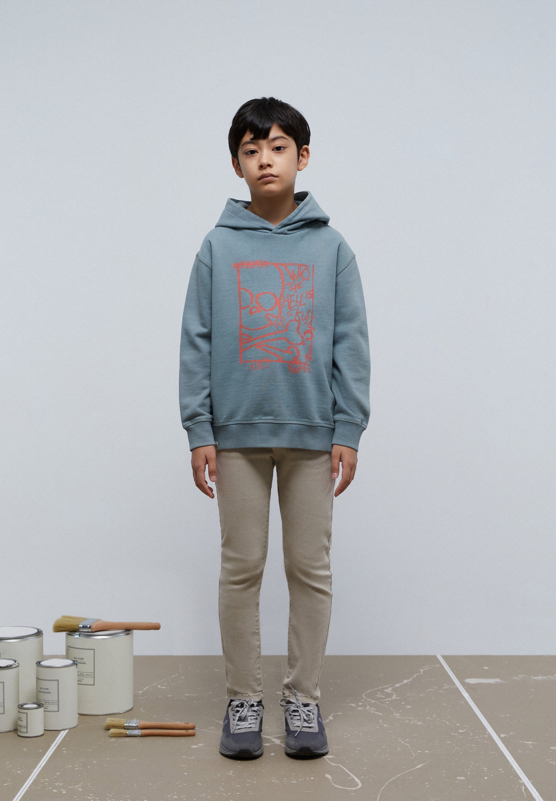SUDADERA CAPUCHA PRINT FRONTAL
