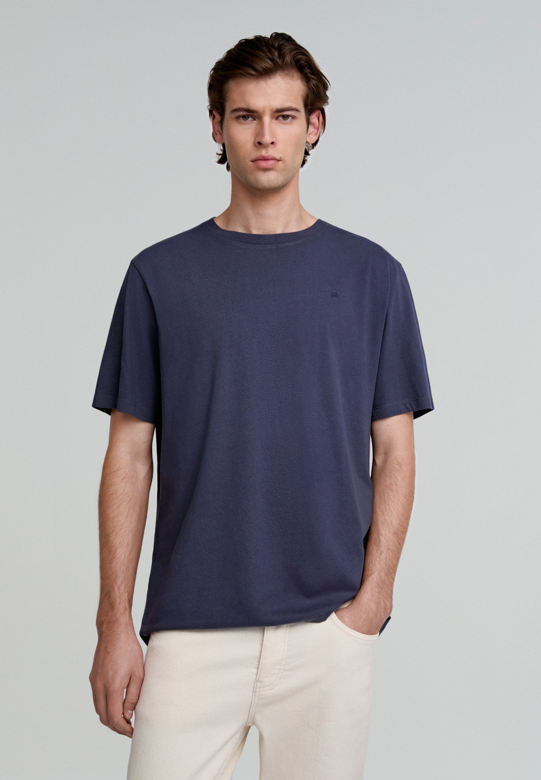 POLERA BÁSICA CALAVERA RELAXED FIT