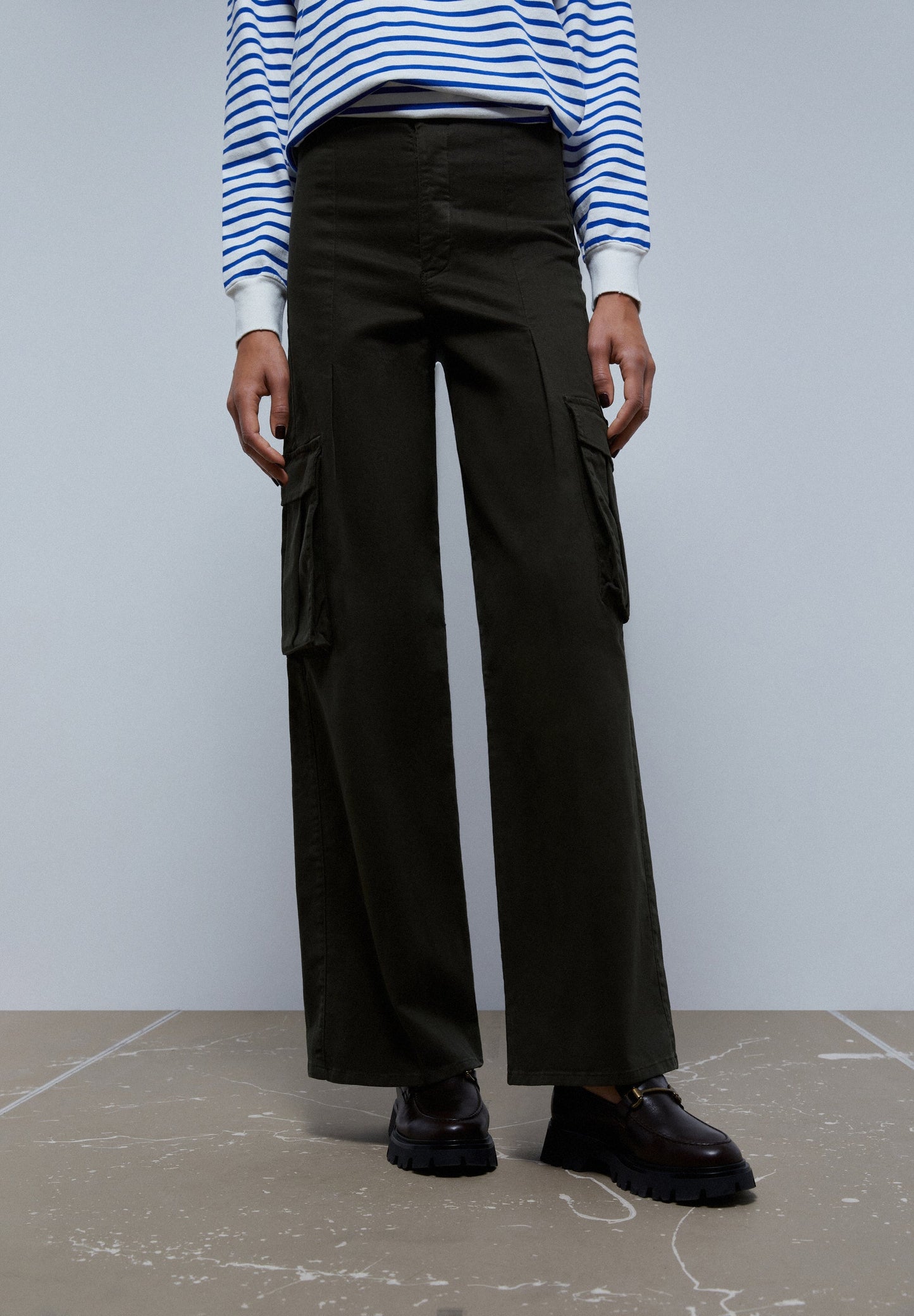 PANTALÓN CARGO PINZAS