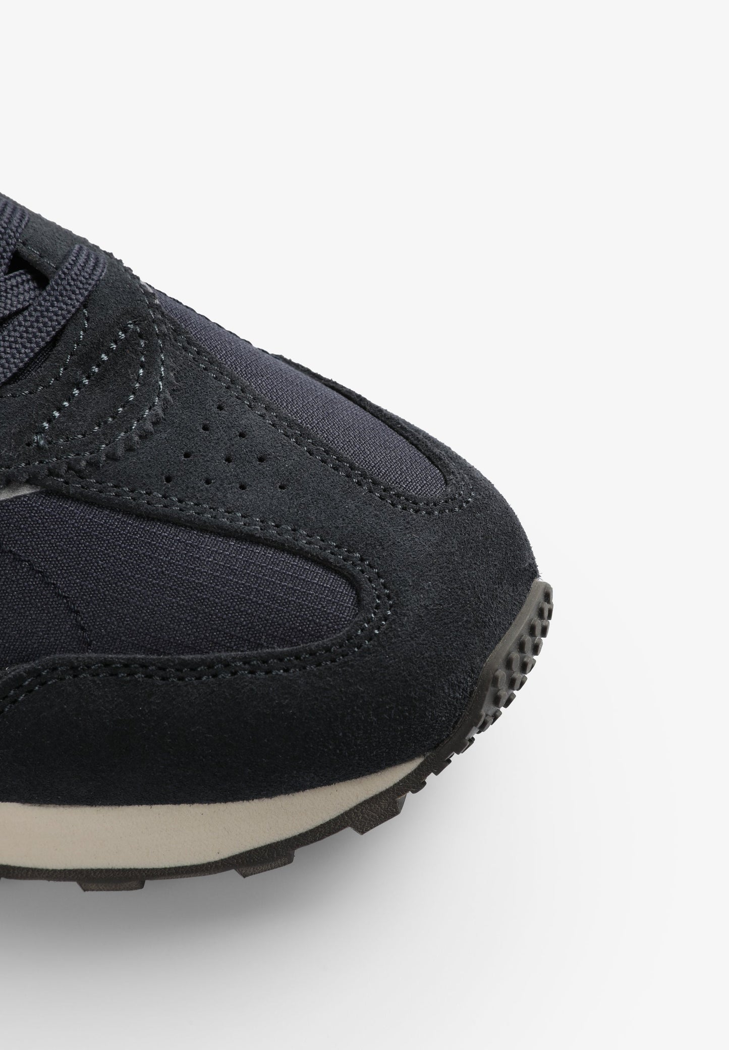 SNEAKERS ANTE CALAVERA