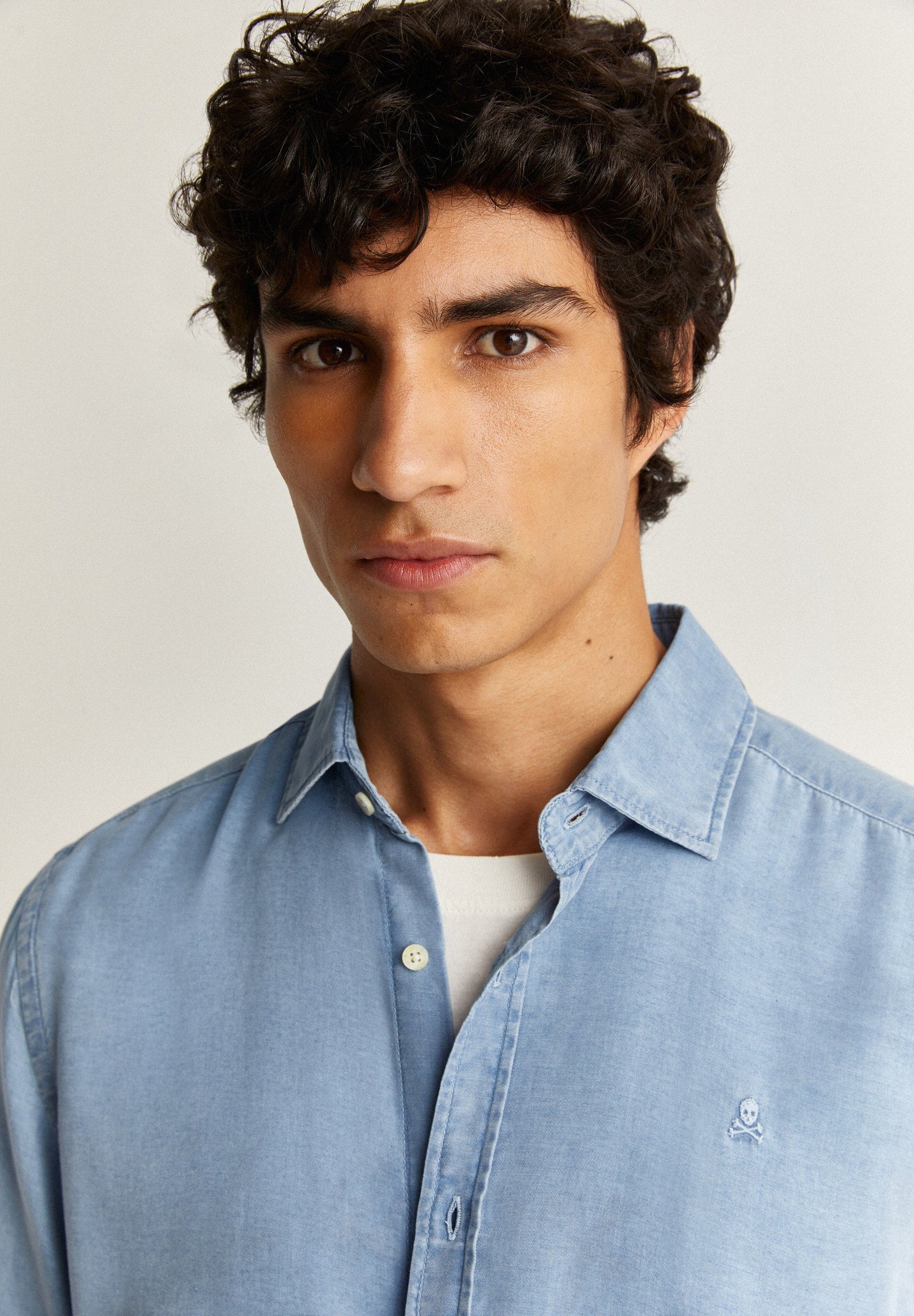 CAMISA DENIM CUELLO ITALIANO